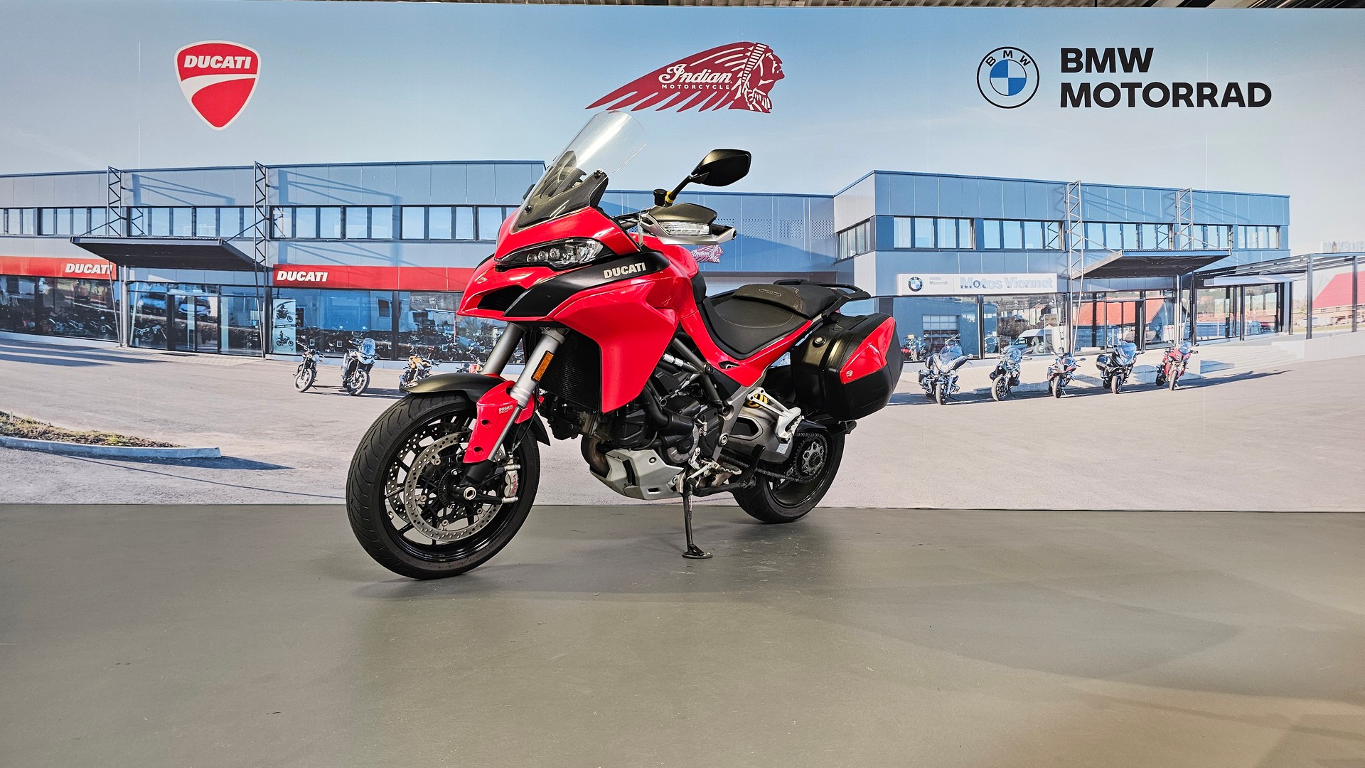DUCATI Multistrada 1260 S Touring-showroom-element-3