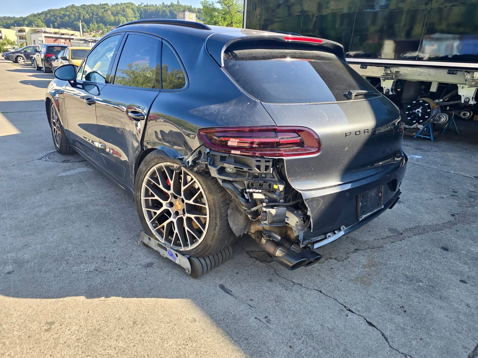 PORSCHE Macan Turbo Exclusive Performance Edition PDK-image-3