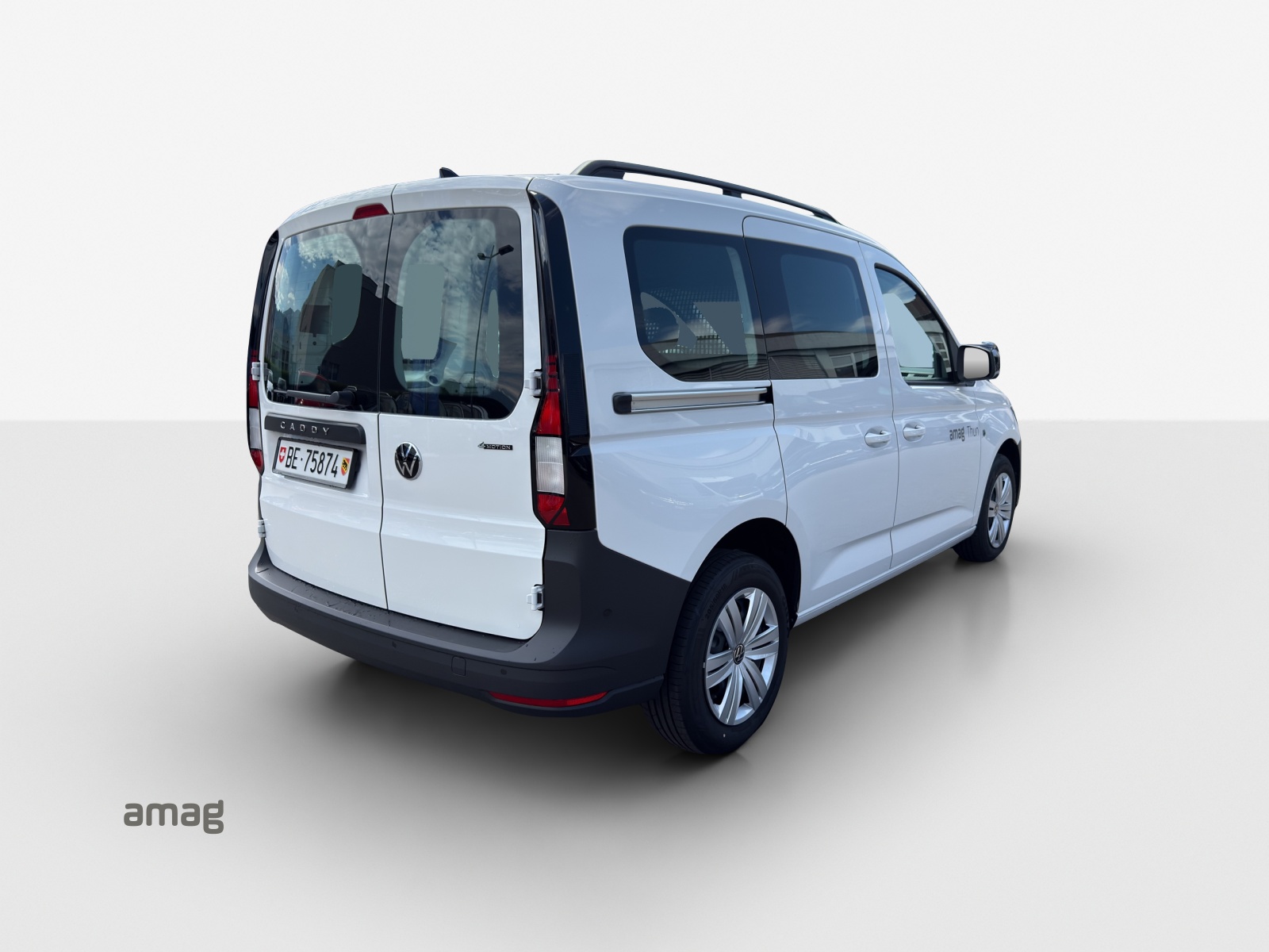 VW Caddy Cargo 2.0TDI 4Motion-image-4