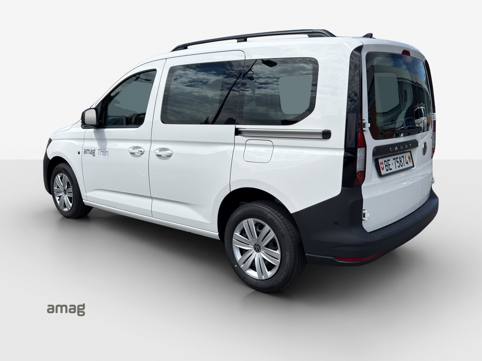VW Caddy Cargo 2.0TDI 4Motion-image-2