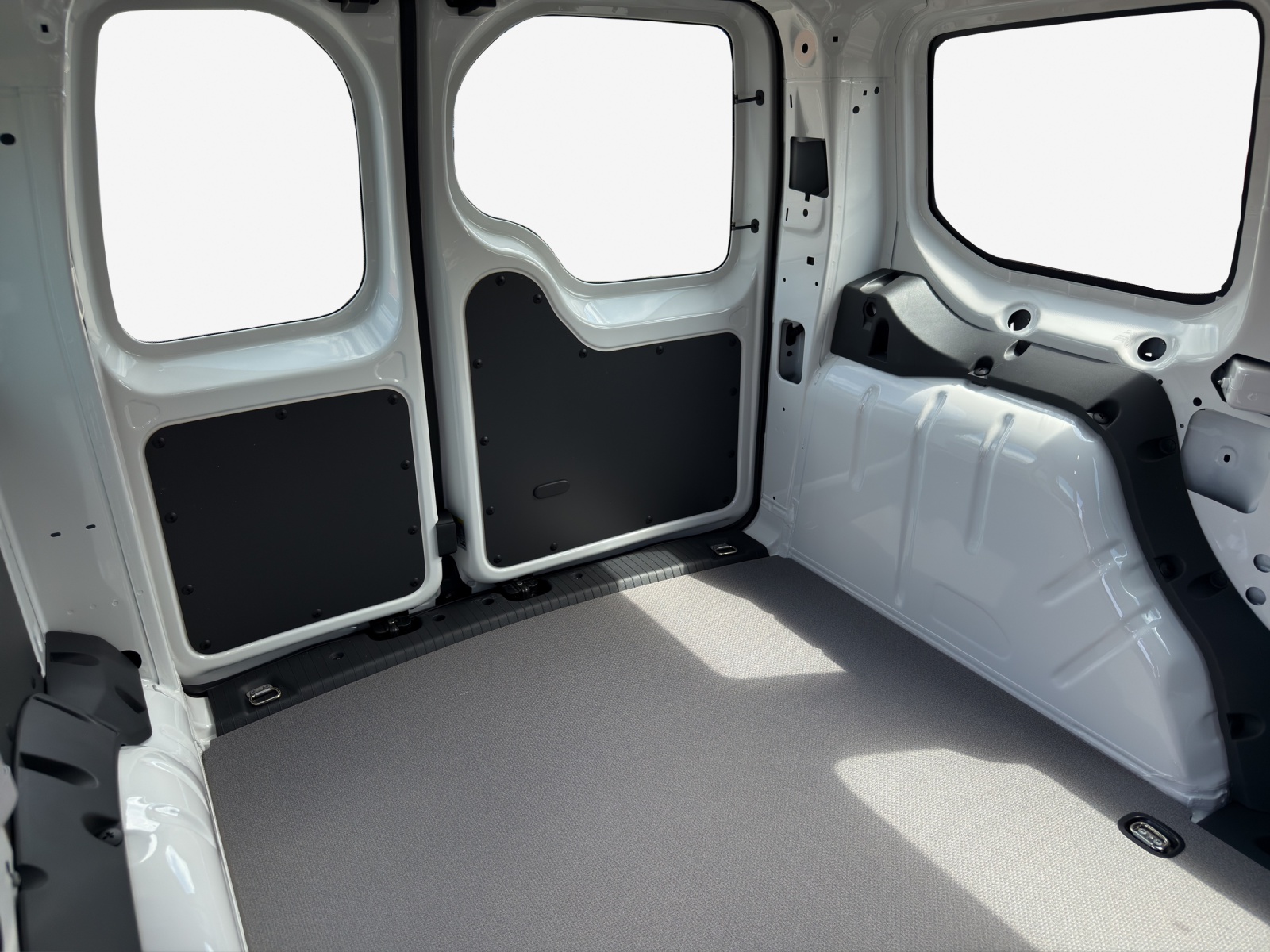 VW Caddy Cargo 2.0TDI 4Motion-image-15