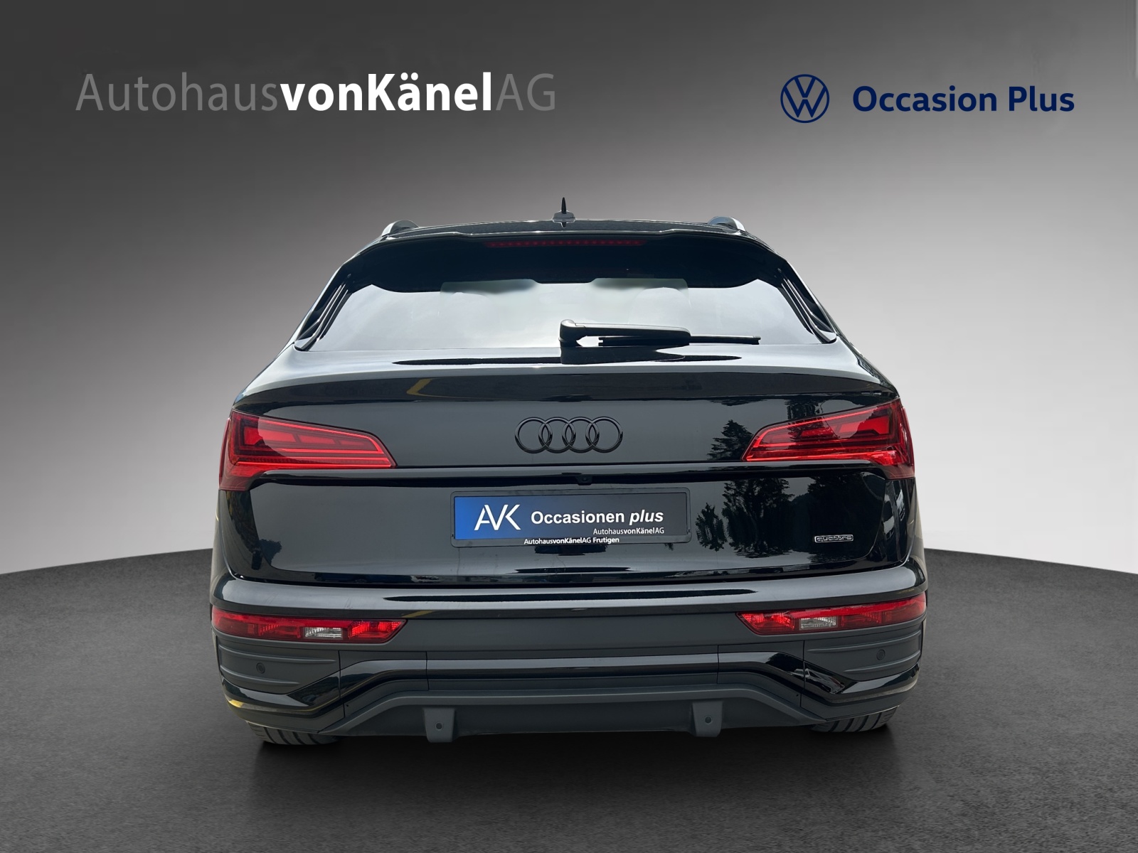 AUDI Q5 Sportback 40 TDI Blackedition quattro S-tronic-image-4