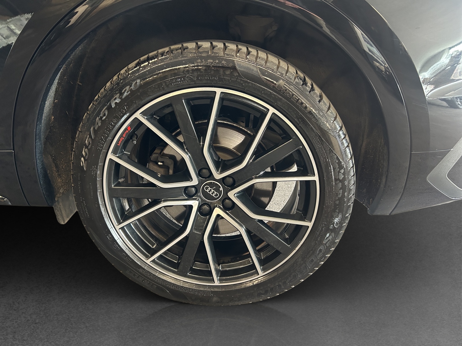 AUDI Q5 Sportback 40 TDI Blackedition quattro S-tronic-image-10