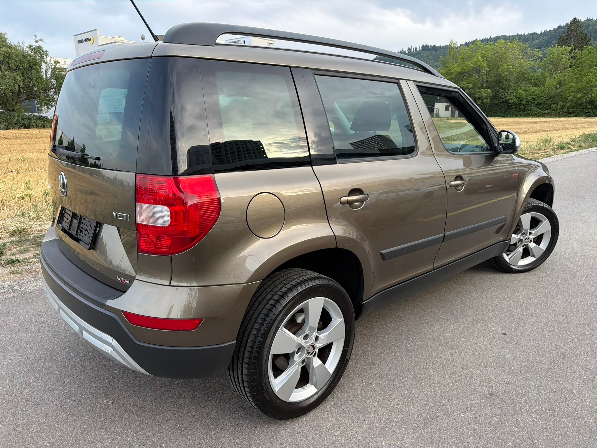 SKODA Yeti 2.0 TDI Ambition 4x4-image-3