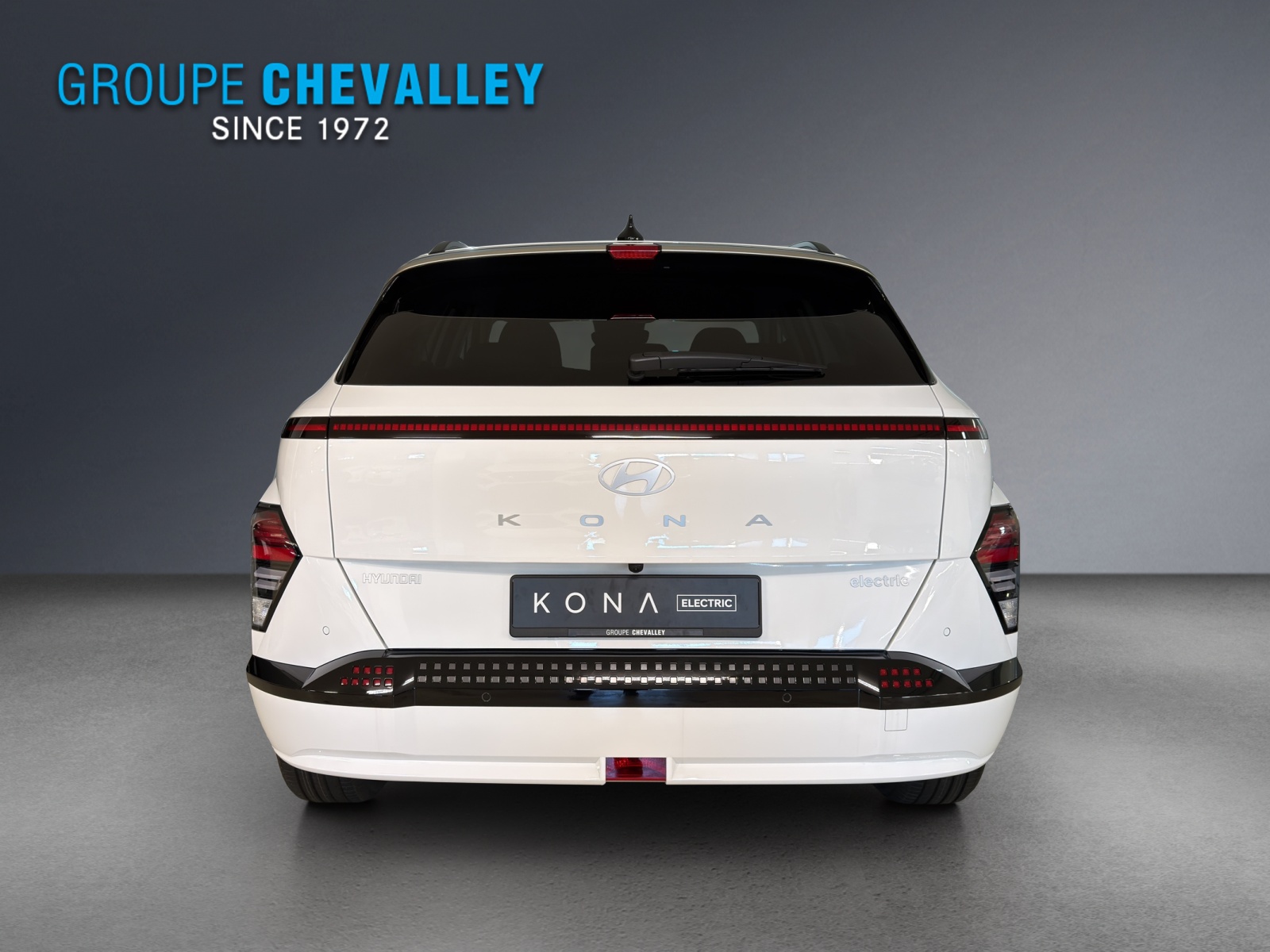 HYUNDAI Kona EV 65.4 kWh Amplia-image-4
