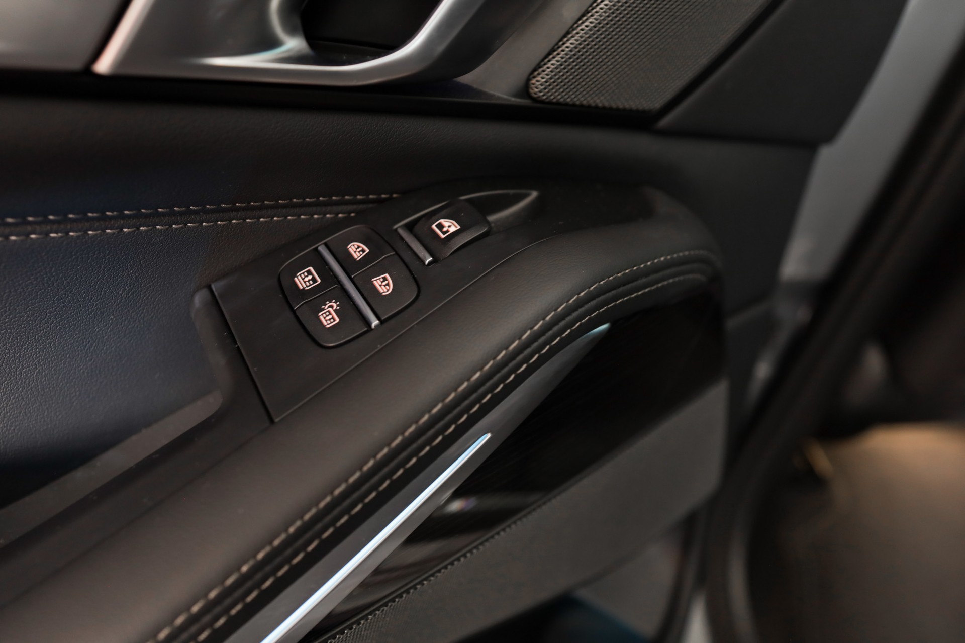 BMW X7 xDrive 48V 40d M Sport Pro Steptronic-image-13