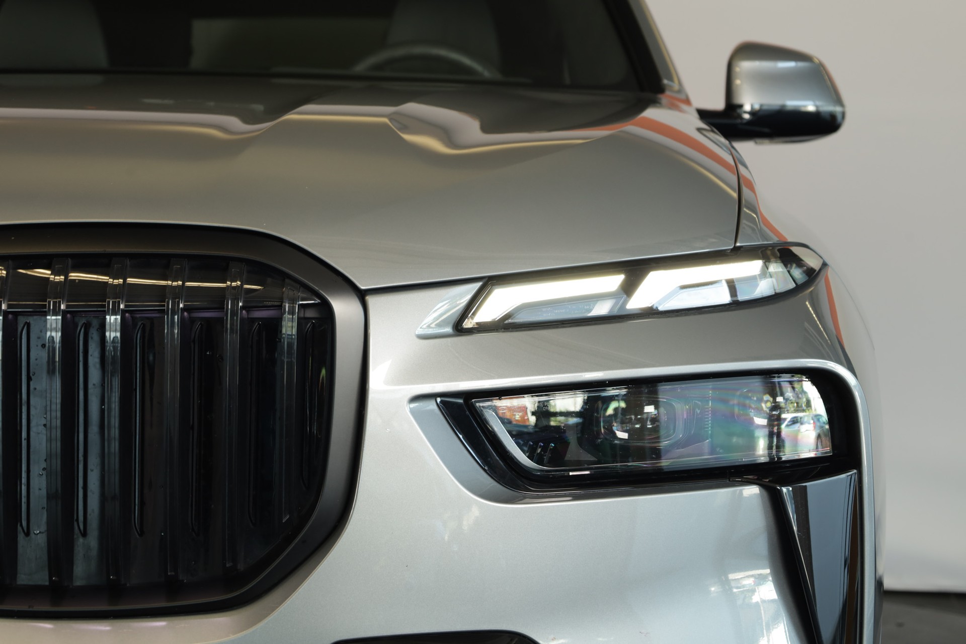 BMW X7 xDrive 48V 40d M Sport Pro Steptronic-image-25