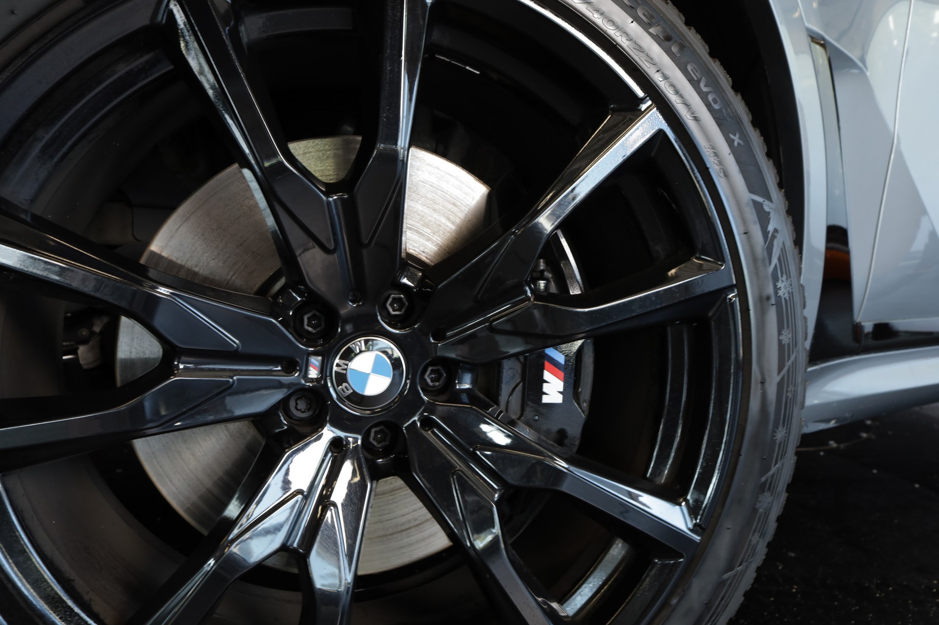 BMW X7 xDrive 48V 40d M Sport Pro Steptronic-image-21