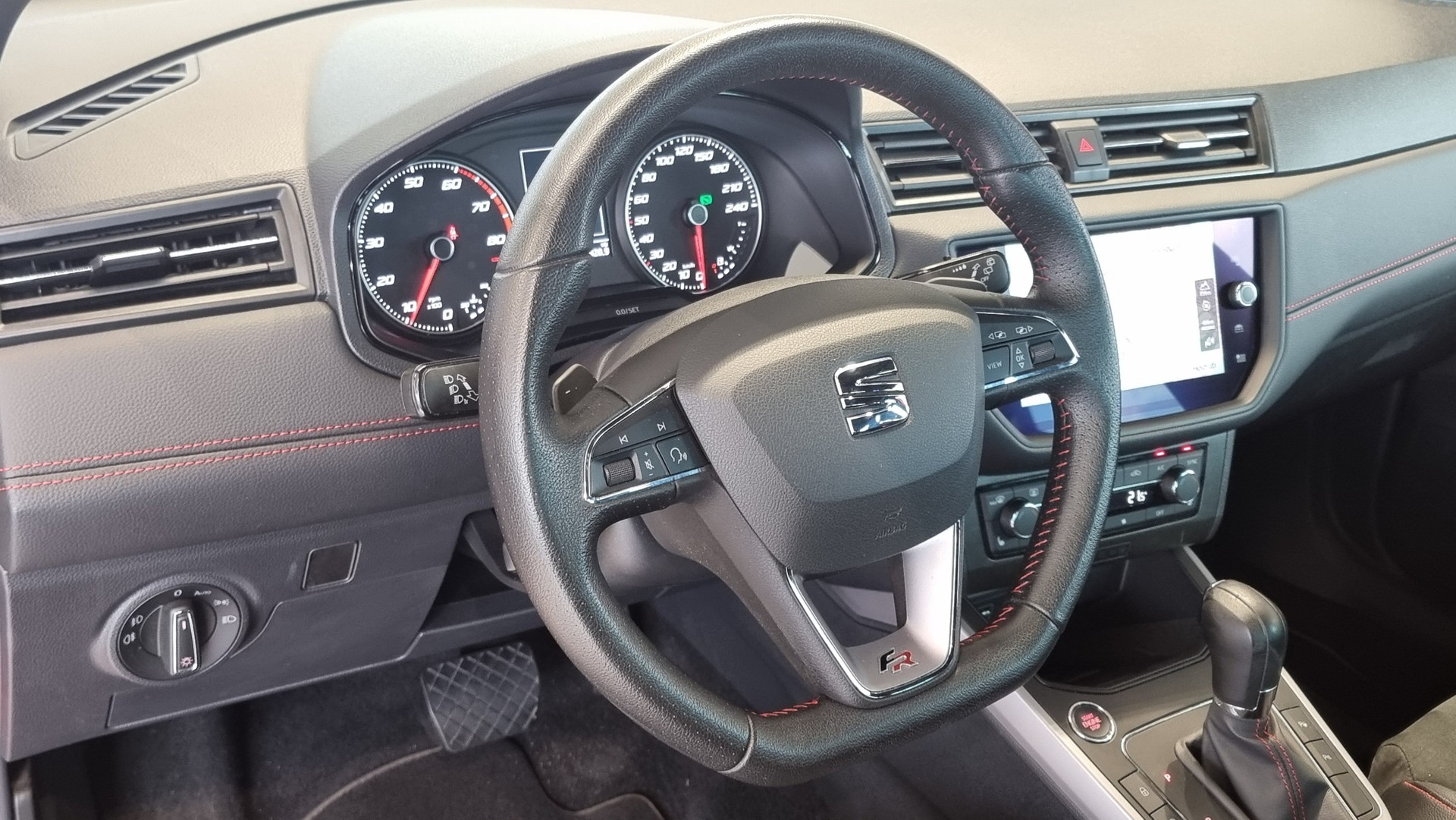 SEAT Arona 1.0 TSI 115 FR DSG-image-11