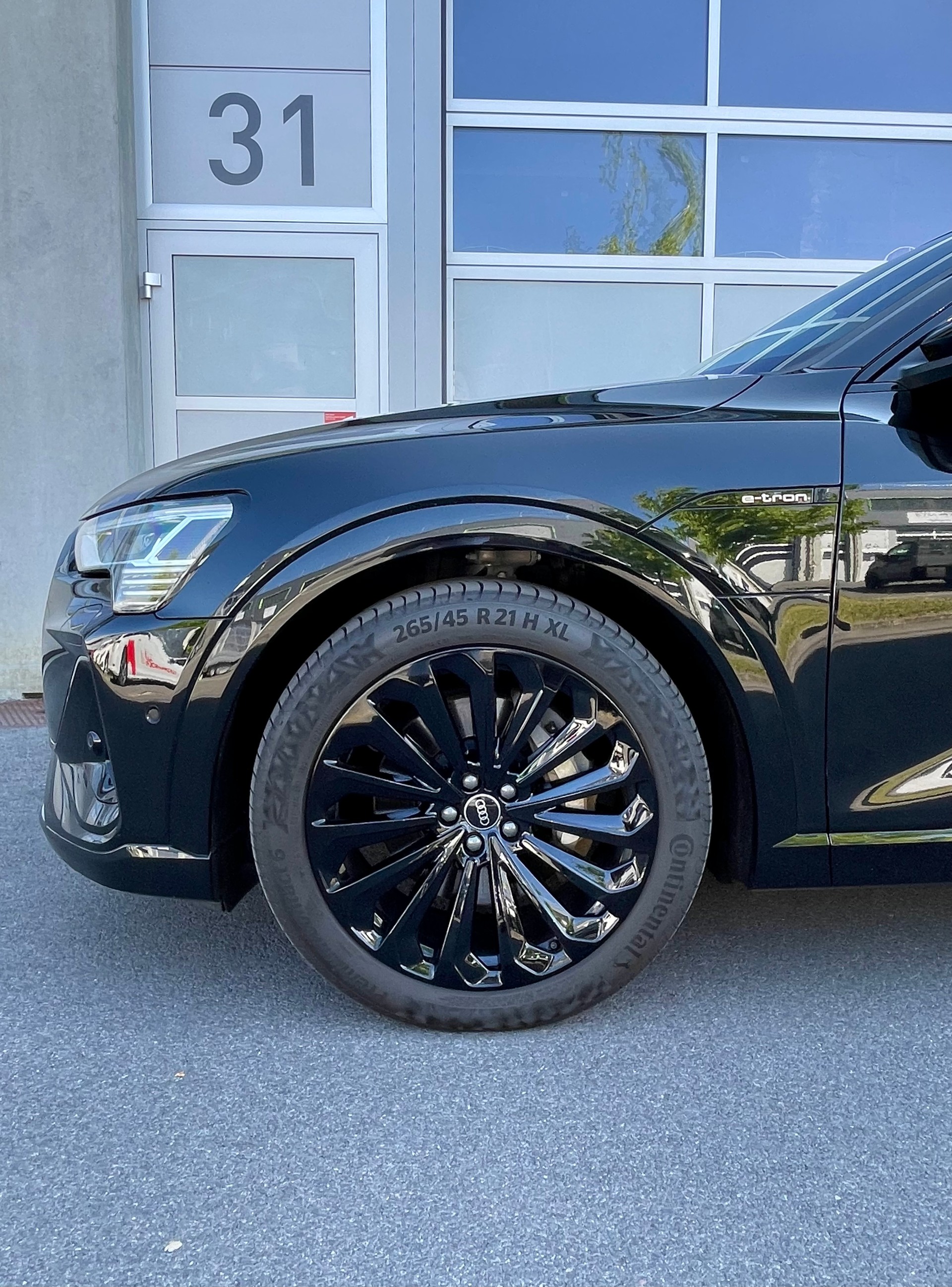AUDI e-tron 50 Sportback S Line quattro "Black Edition"-image-7