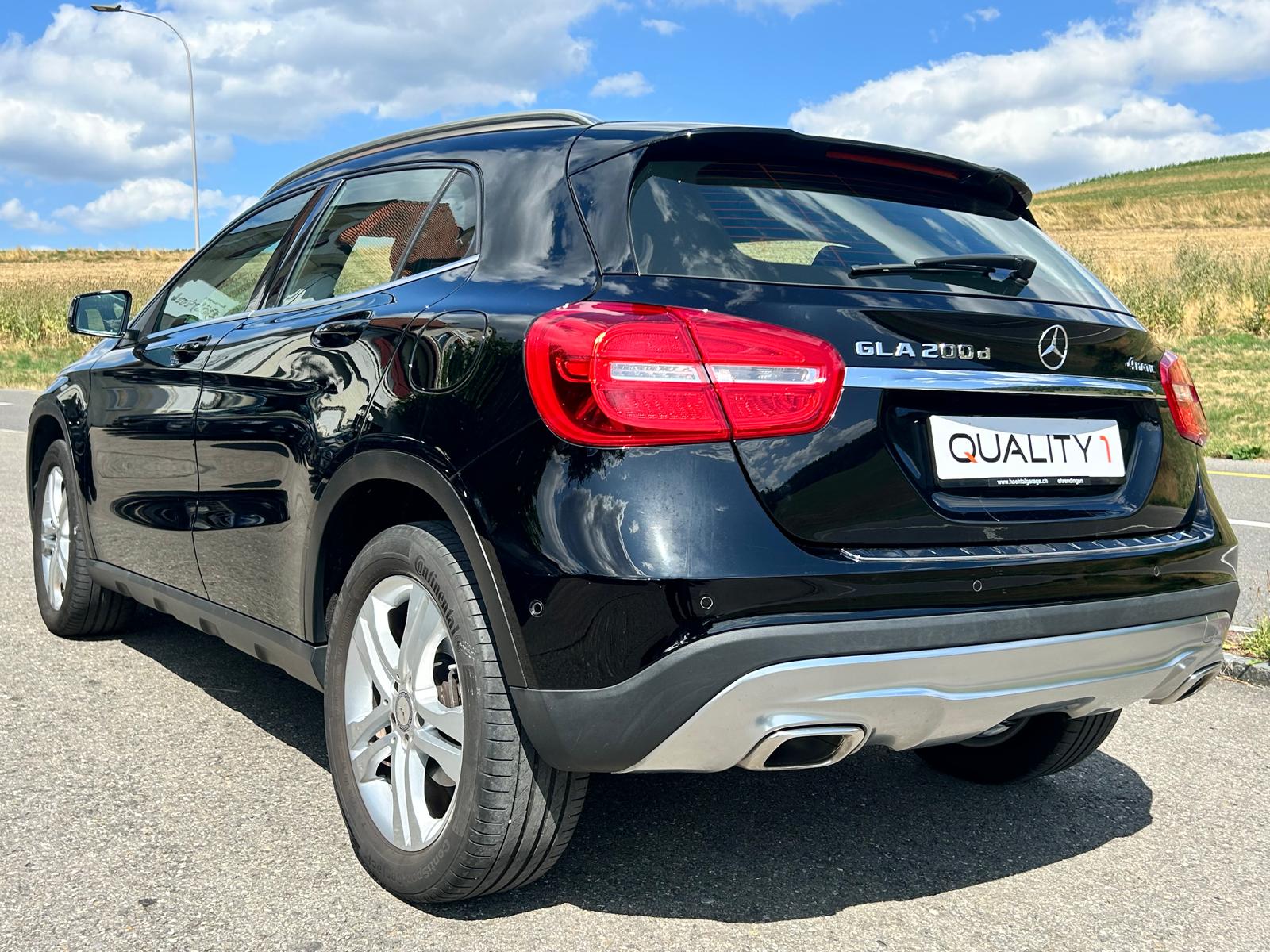 MERCEDES-BENZ GLA 200 CDI Swiss Star Edition Urban 4Matic 7G-DCT-image-3