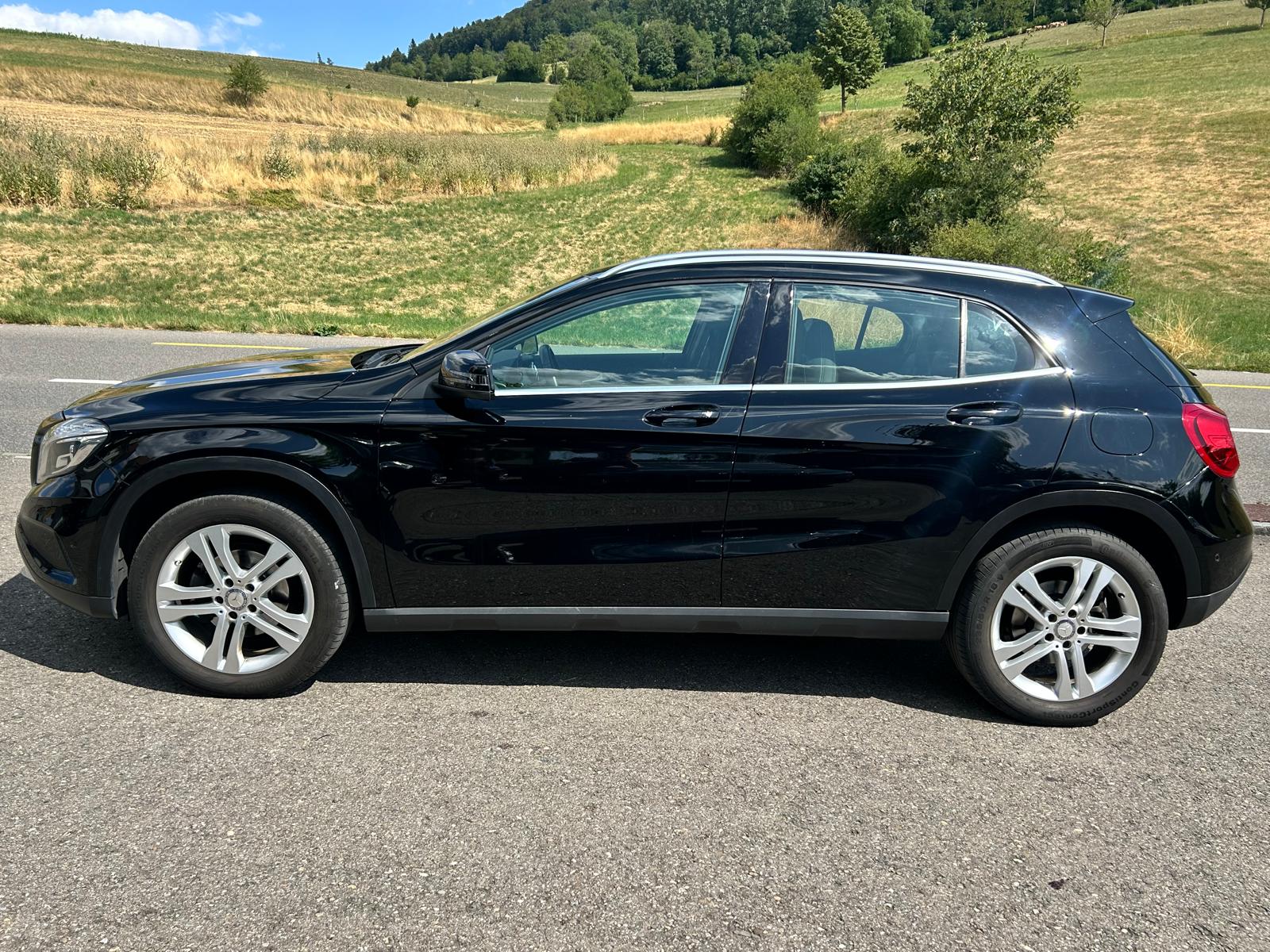 MERCEDES-BENZ GLA 200 CDI Swiss Star Edition Urban 4Matic 7G-DCT-image-2