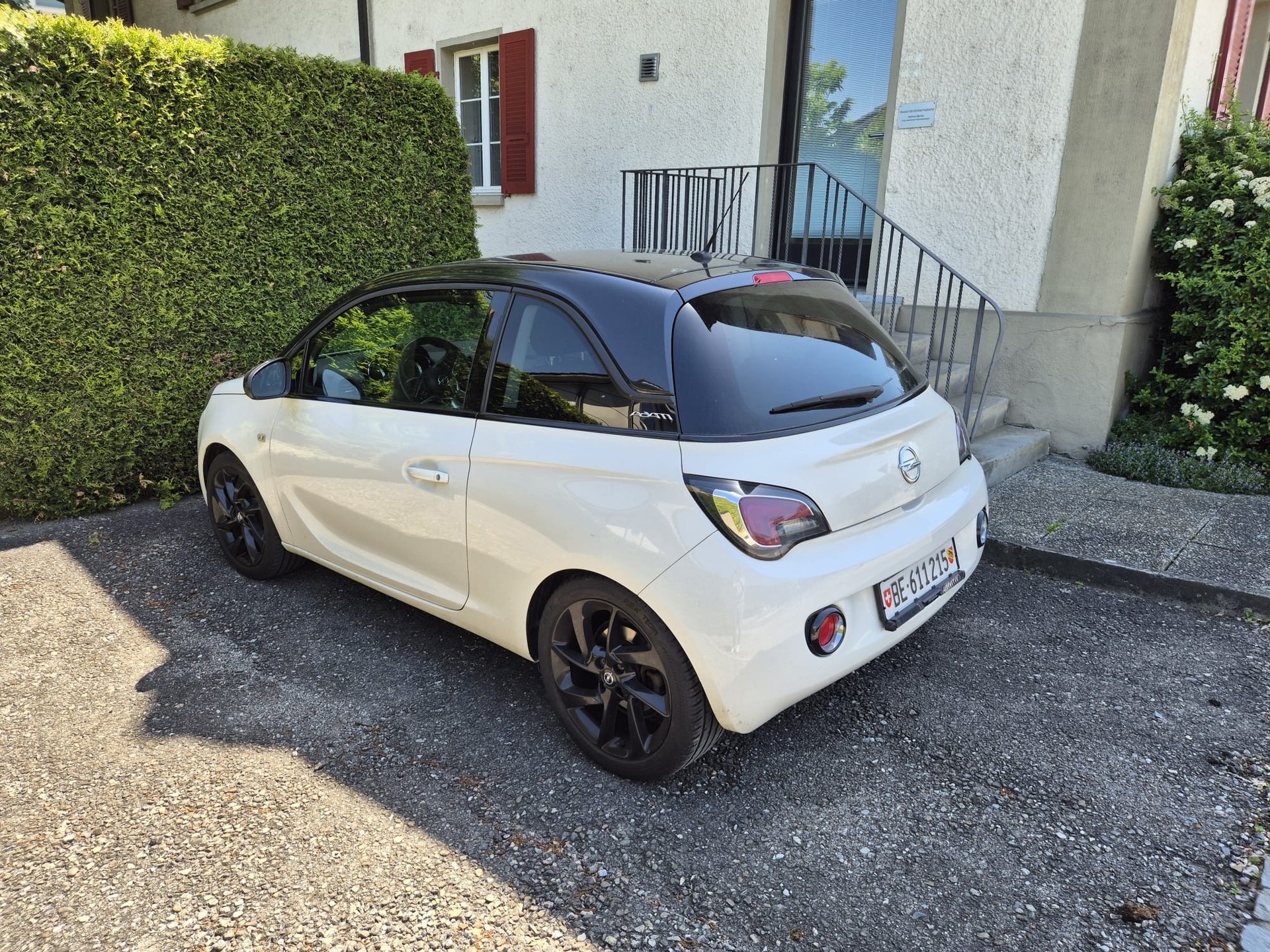 OPEL Adam 1.0 ecoFLEX Turbo ROCKS-image-0