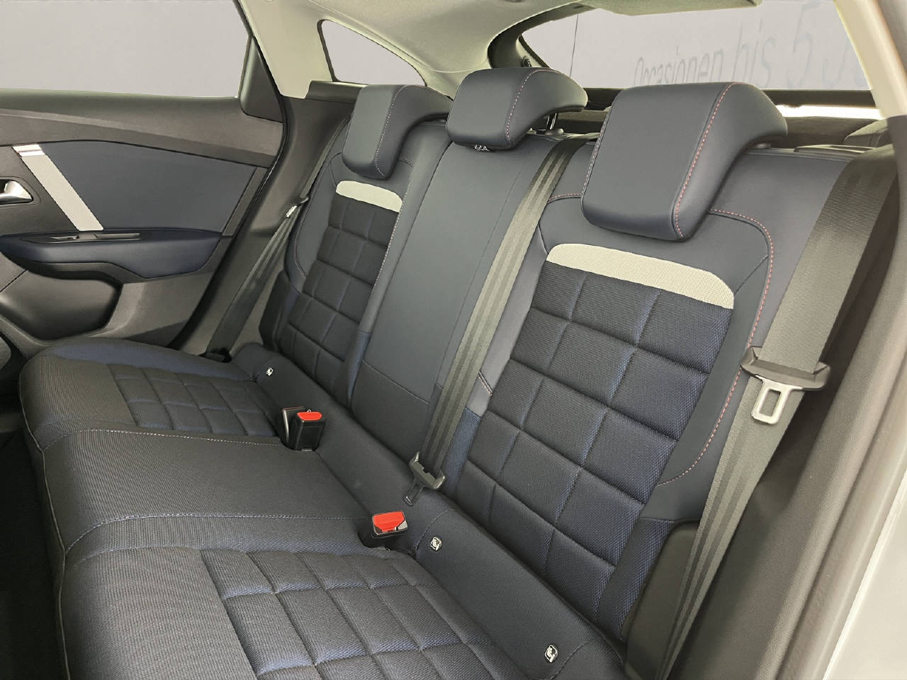 CITROEN C4 1.2 Hybrid Collection-image-13