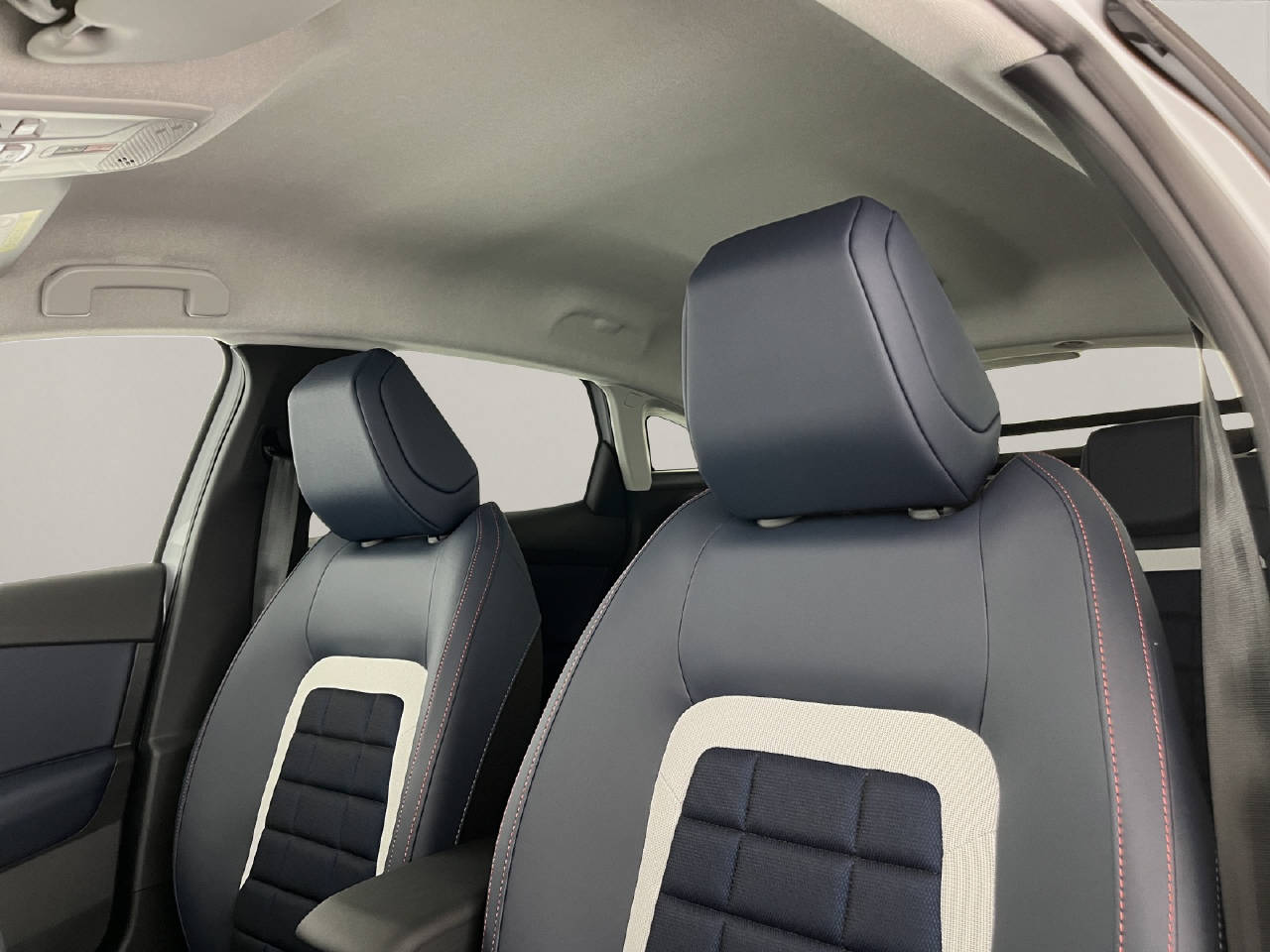 CITROEN C4 1.2 Hybrid Collection-image-11