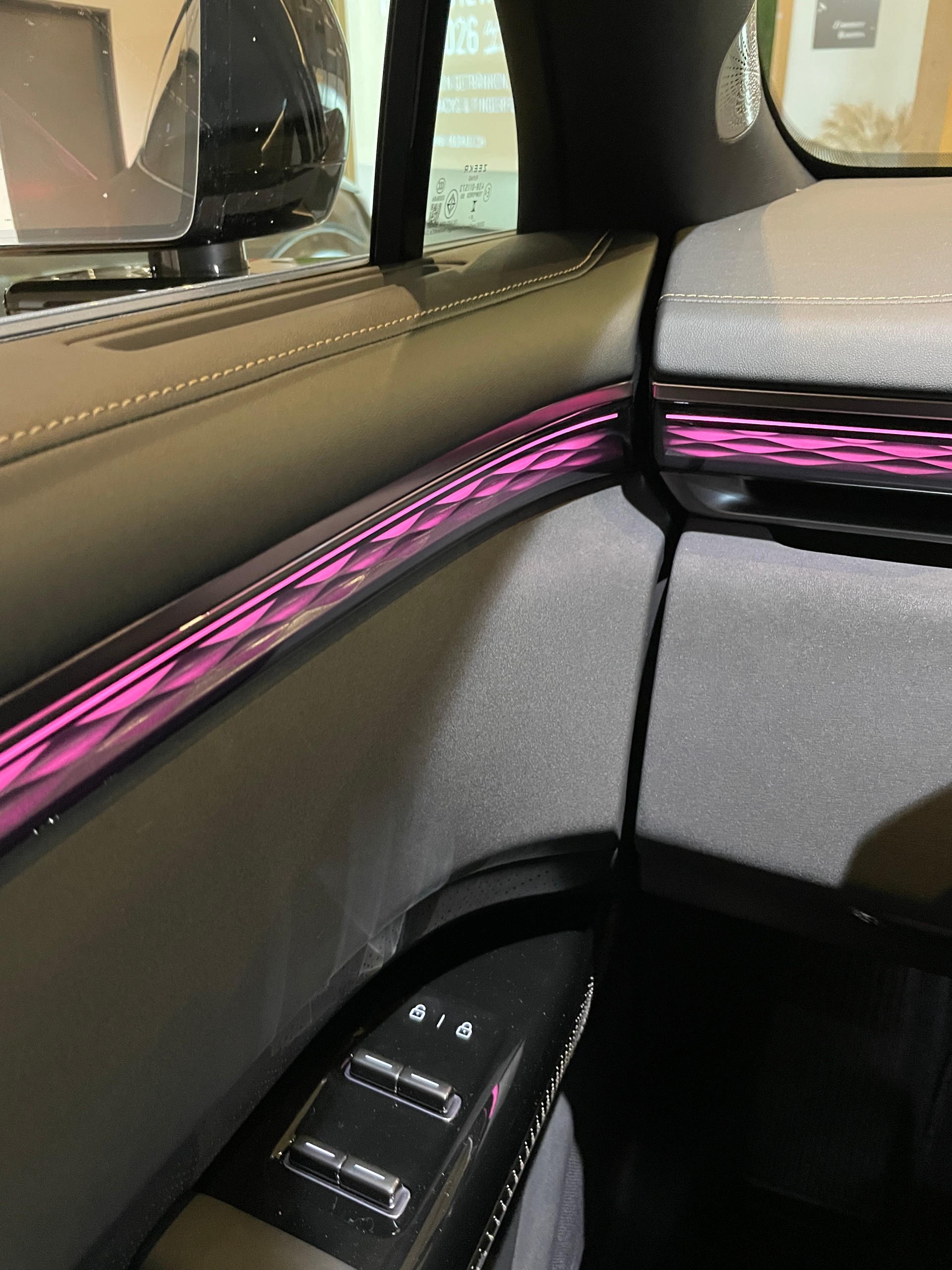 ZEEKR 7X 100kWh Privilege AWD mit Comfort und Cockpitpaket, Modell 2026-image-20