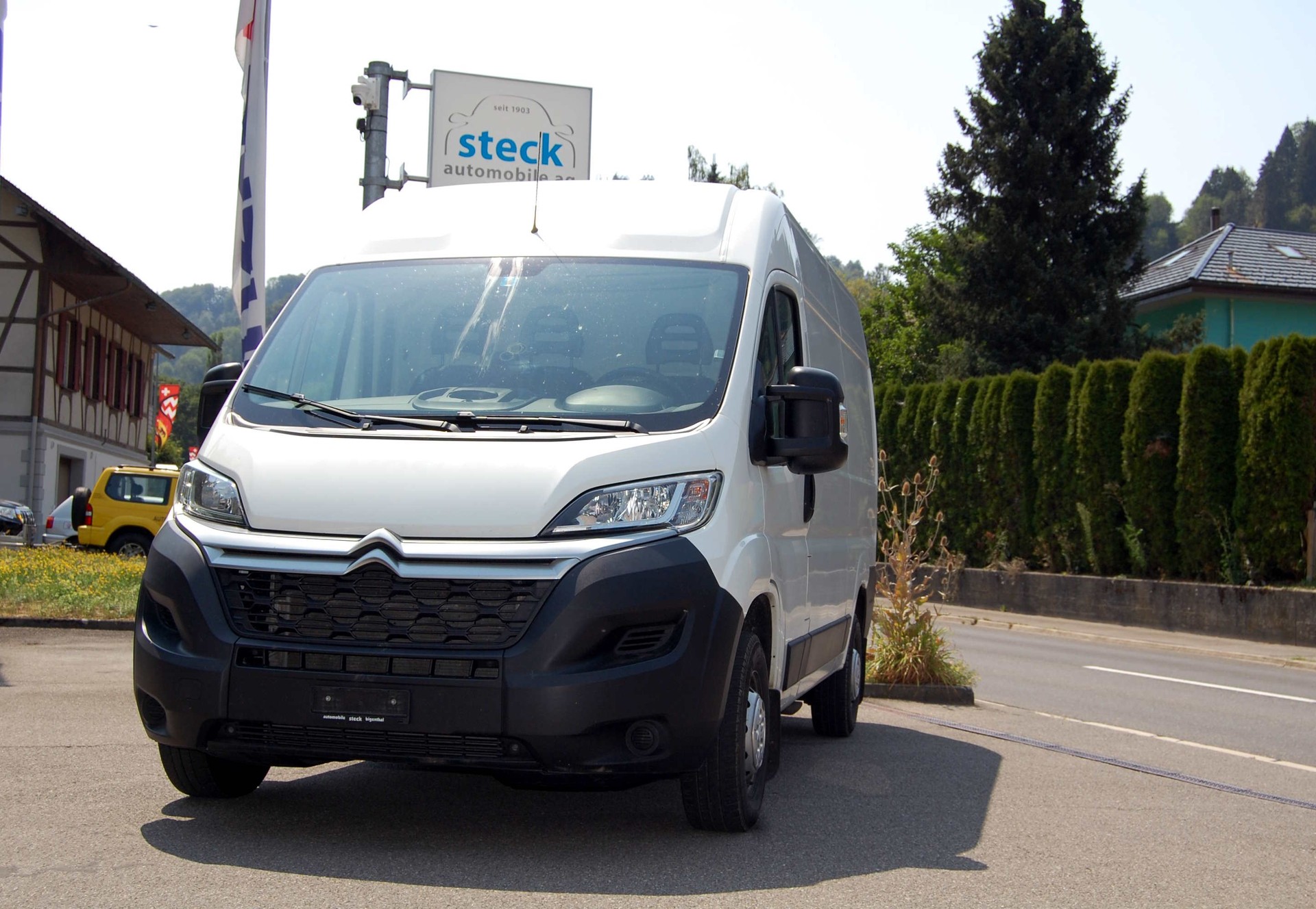 CITROEN Jumper 35 2.2 BlueHDi 165 Control L2H2-image-2