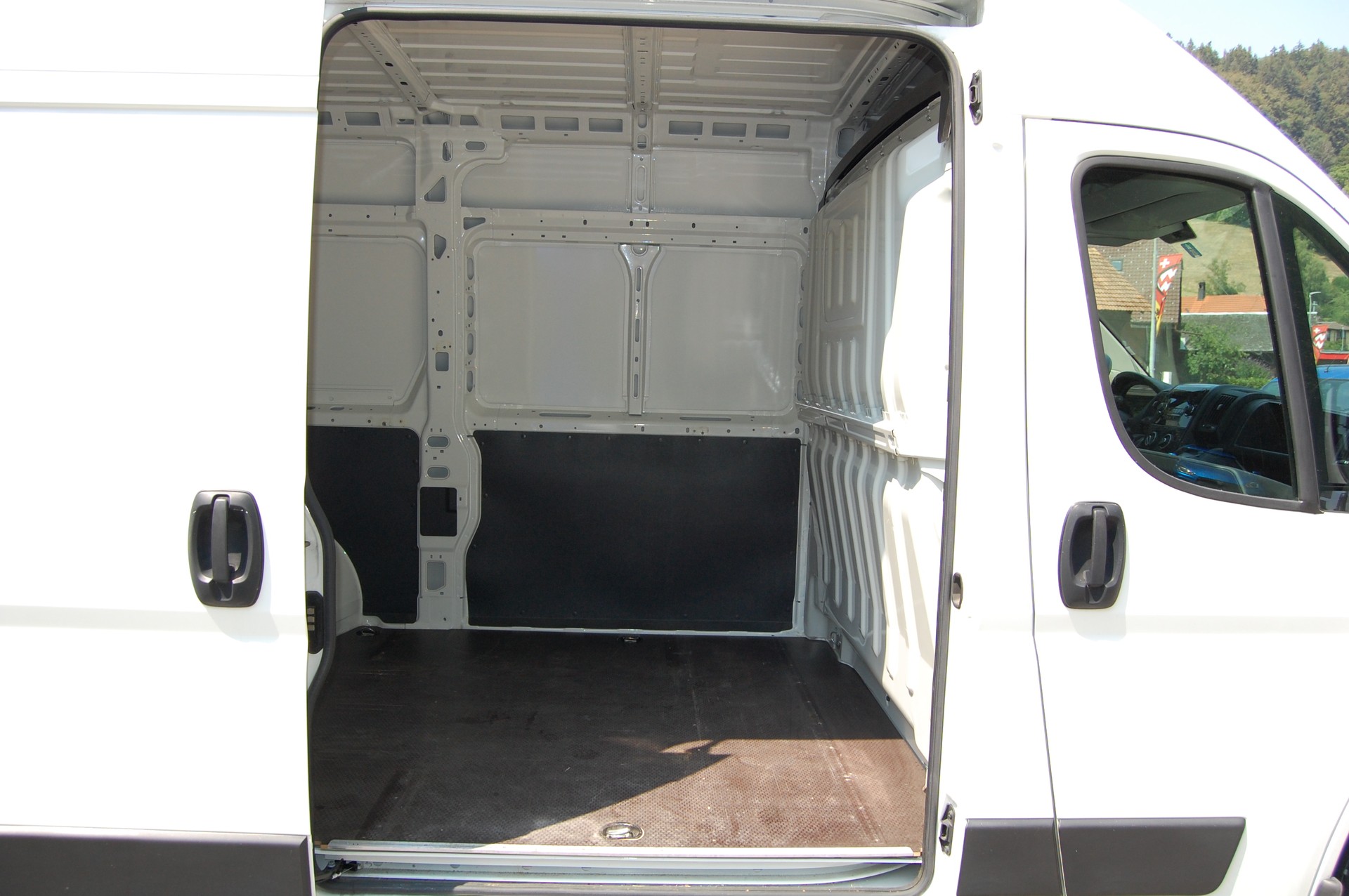 CITROEN Jumper 35 2.2 BlueHDi 165 Control L2H2-image-5