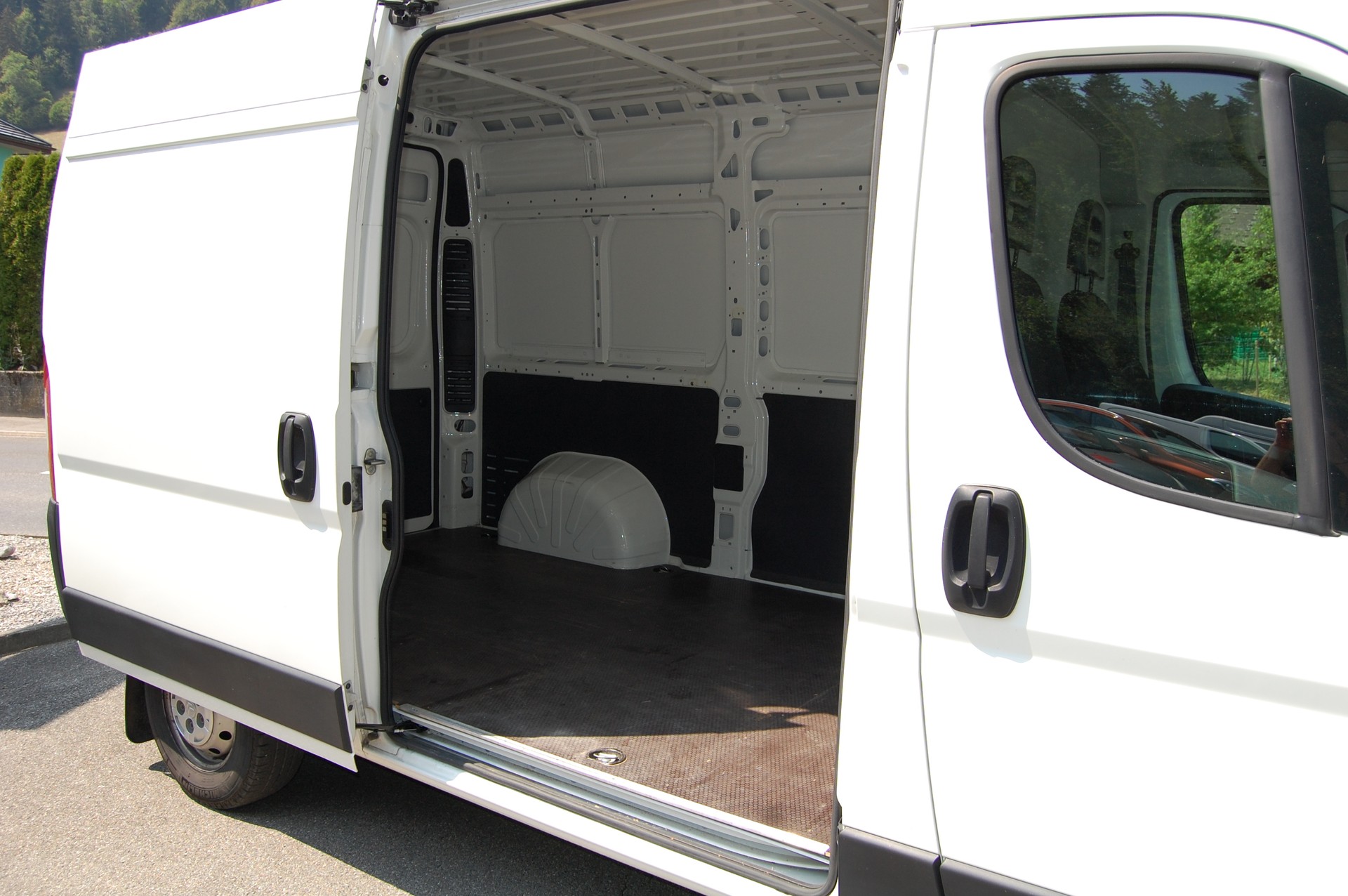 CITROEN Jumper 35 2.2 BlueHDi 165 Control L2H2-image-4
