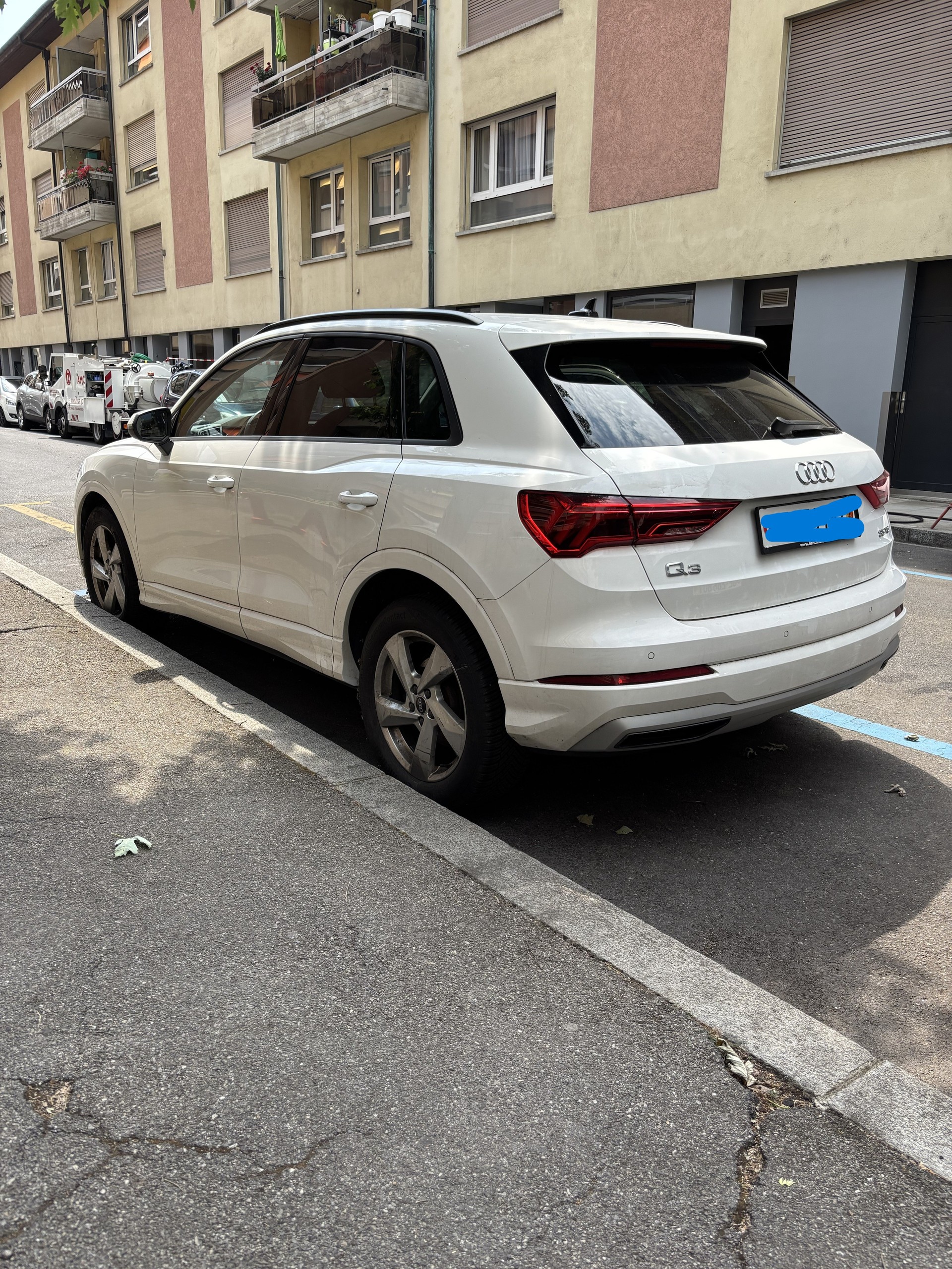 AUDI 2.0 35 TDI Advanced S-Tronic-image-4