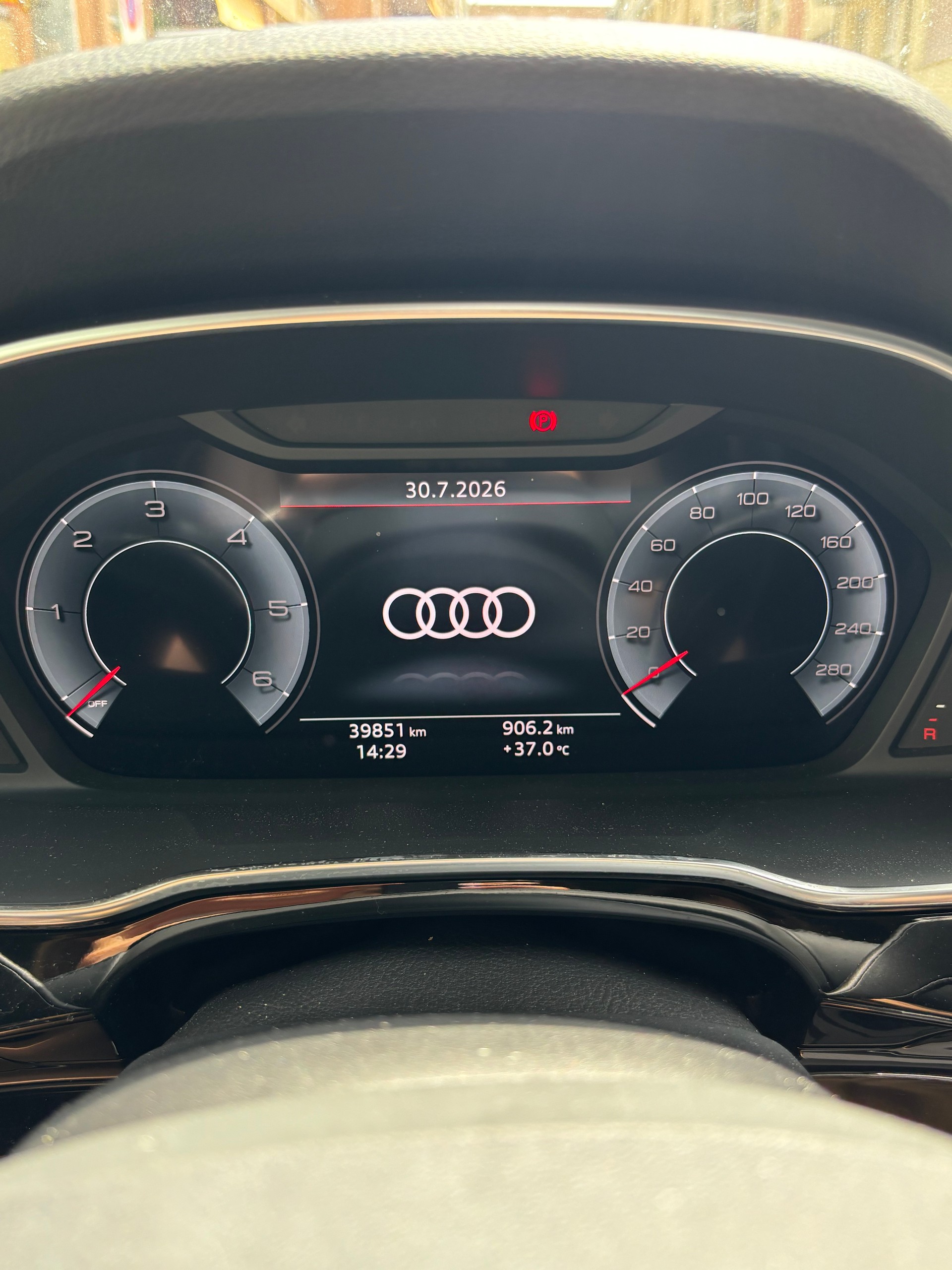 AUDI 2.0 35 TDI Advanced S-Tronic-image-1