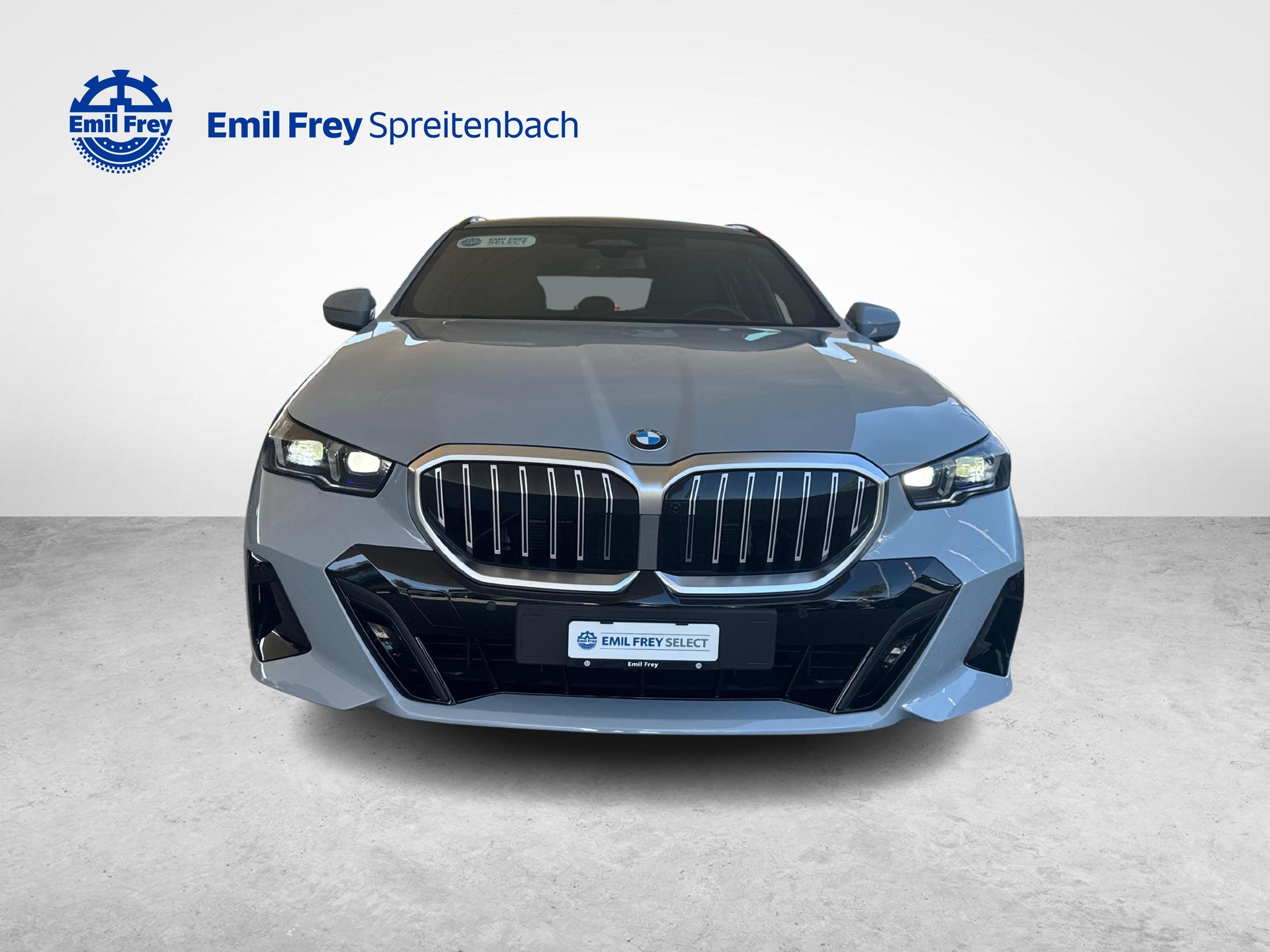 BMW 520d xDrive Touring-image-7