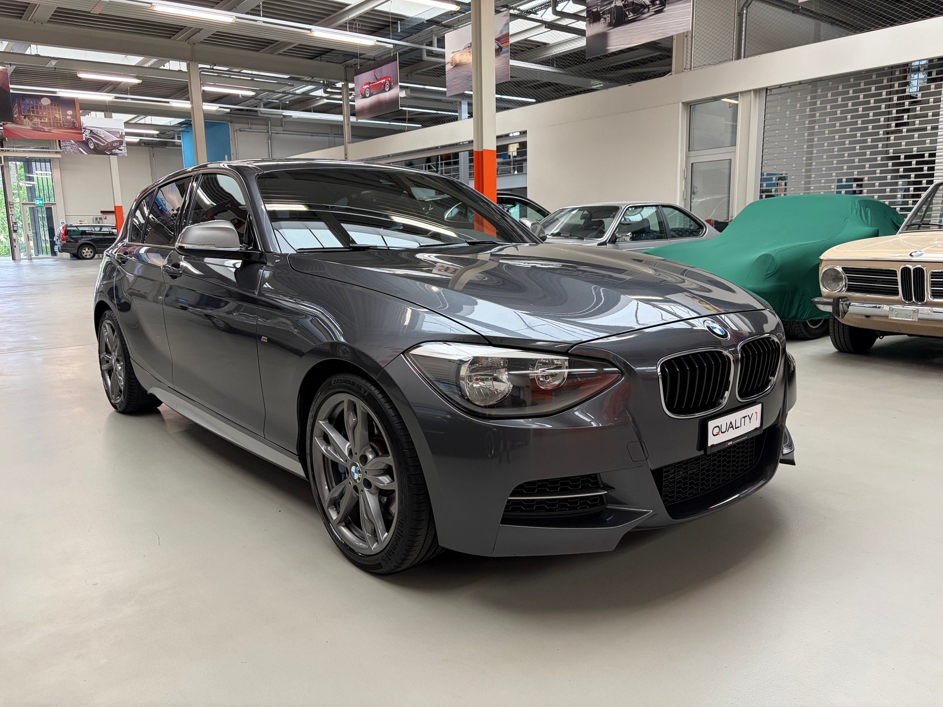 BMW M135i xDrive Steptronic-image-6