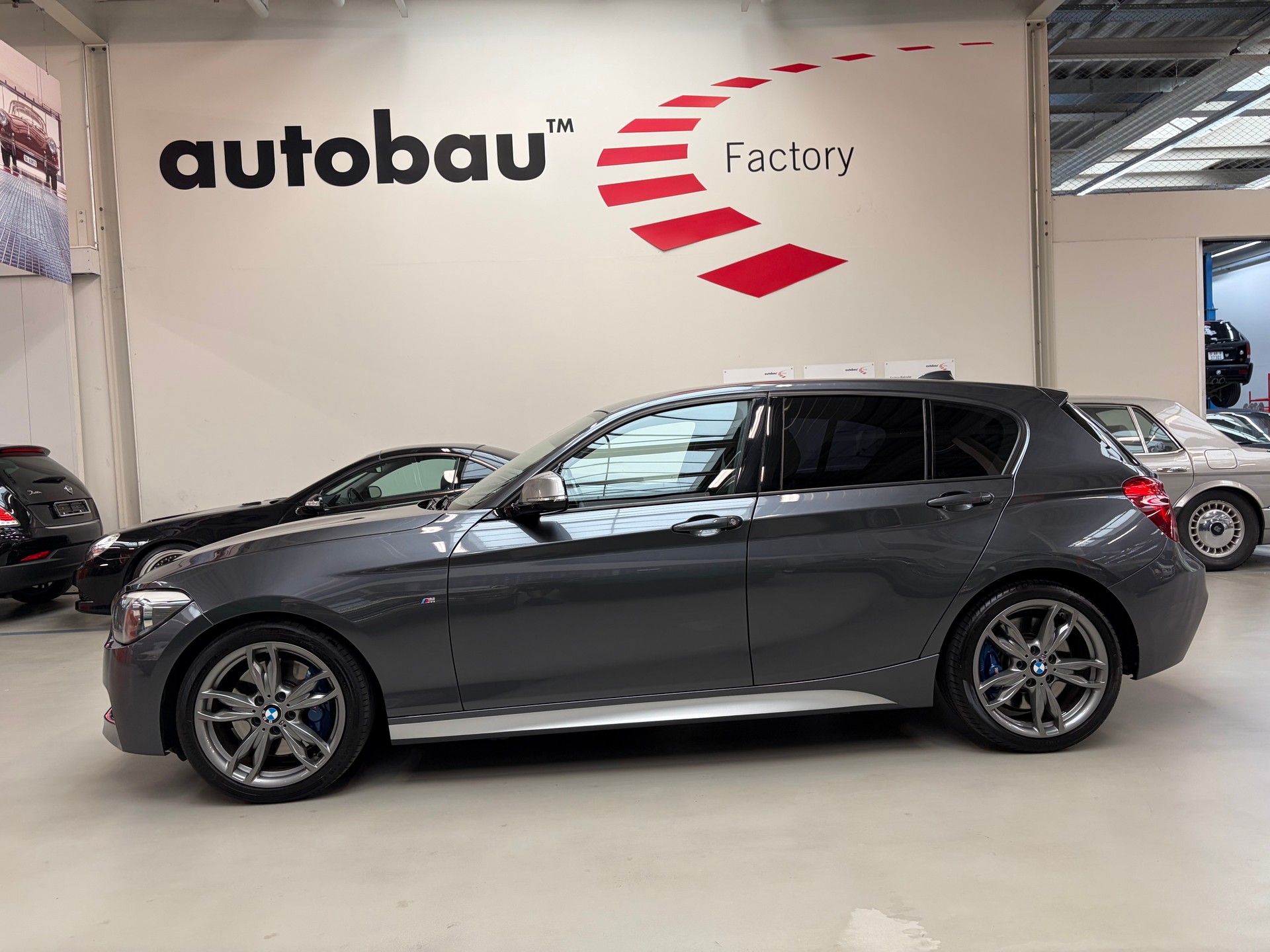 BMW M135i xDrive Steptronic-image-1