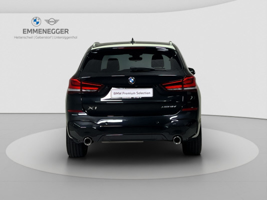 BMW X1 xDrive 18d M Sport-showroom-element-3