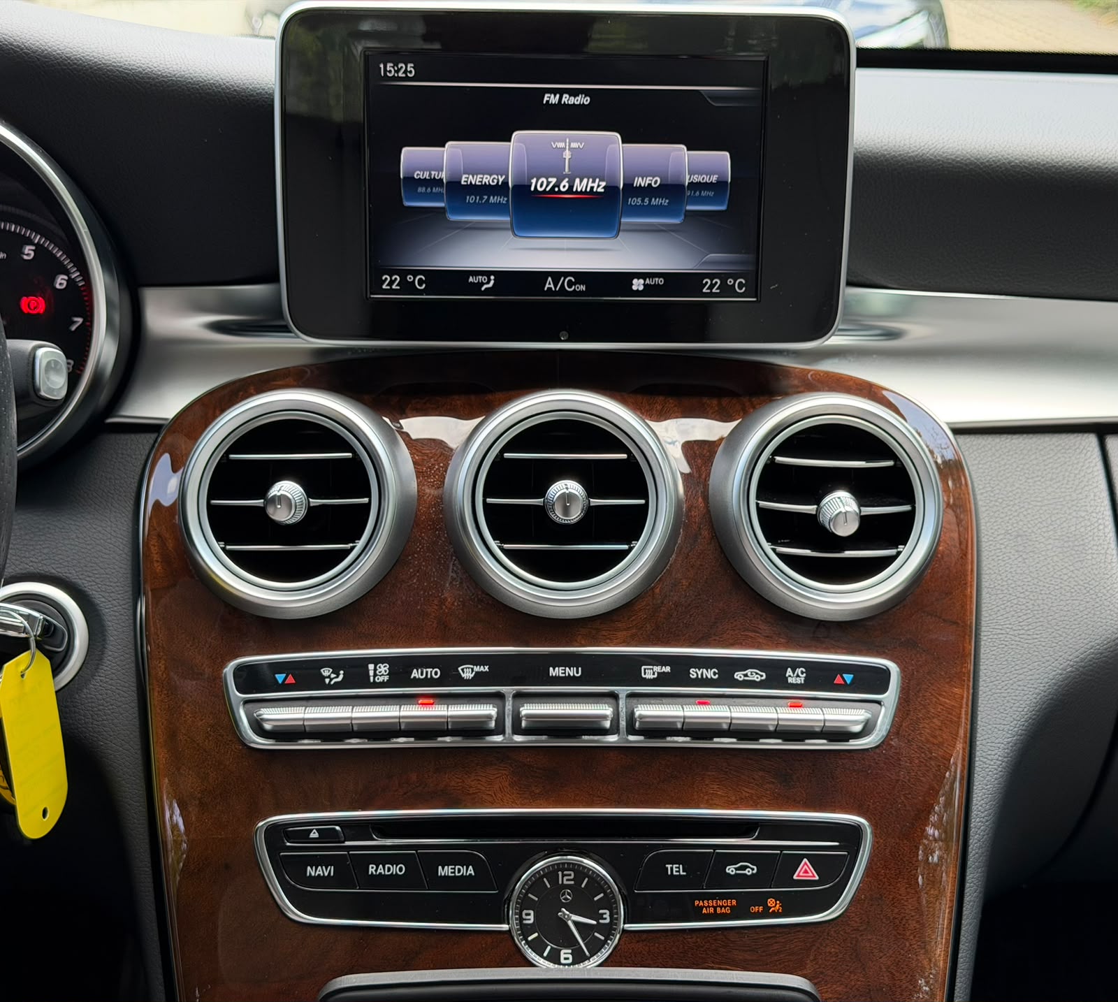 MERCEDES-BENZ C 200 Swiss Star Edition Avantgarde 7G-Tronic-image-21