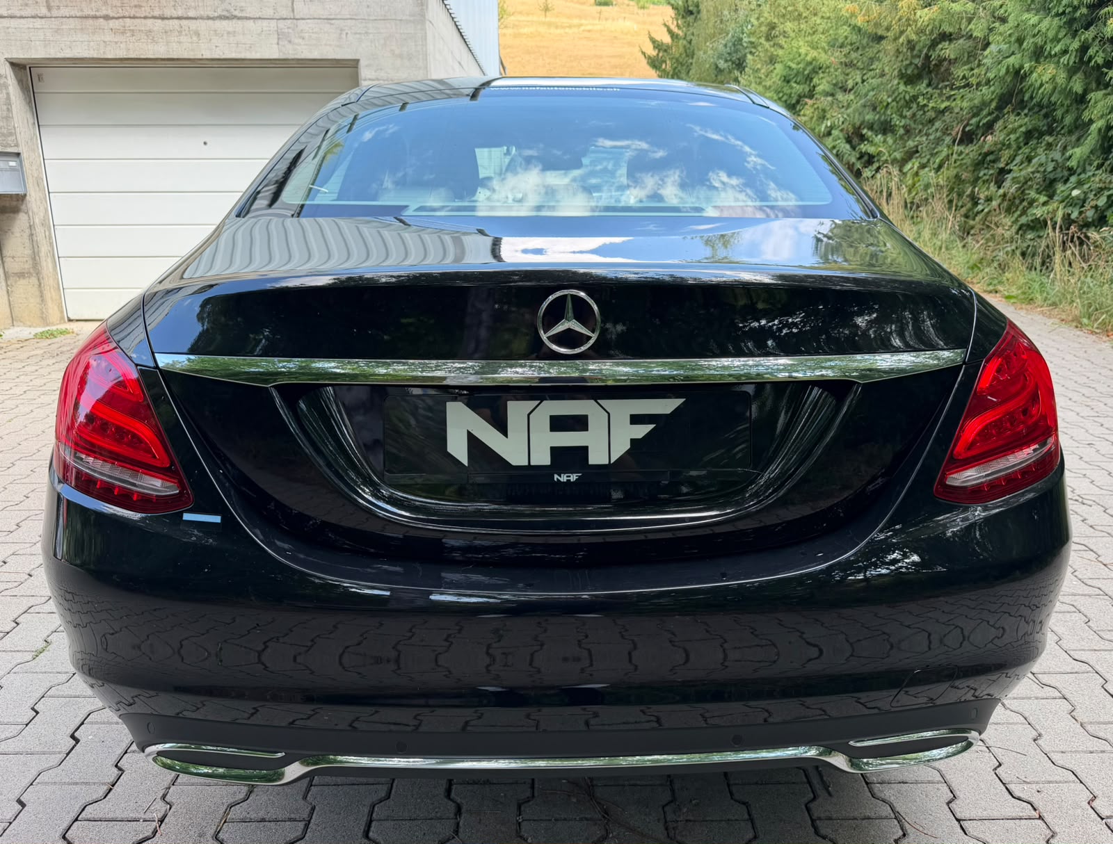 MERCEDES-BENZ C 200 Swiss Star Edition Avantgarde 7G-Tronic-image-3