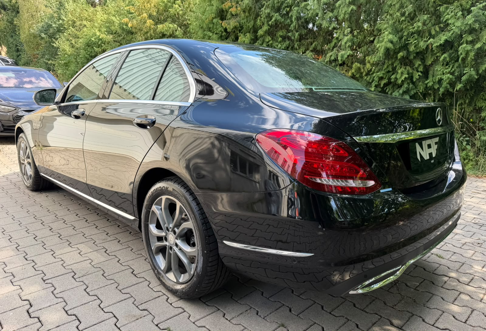 MERCEDES-BENZ C 200 Swiss Star Edition Avantgarde 7G-Tronic-image-2