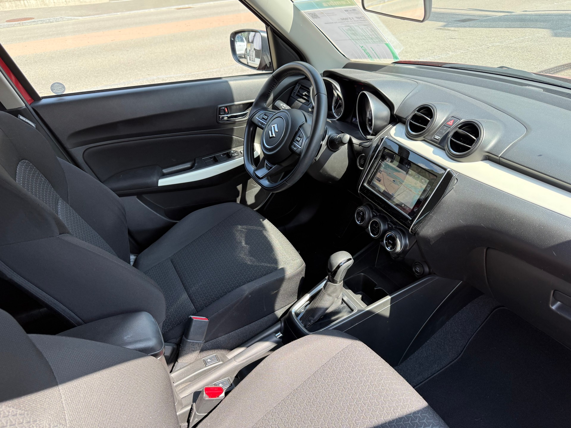 SUZUKI Swift 1.0 12V Tradizio Top Automatic-image-9