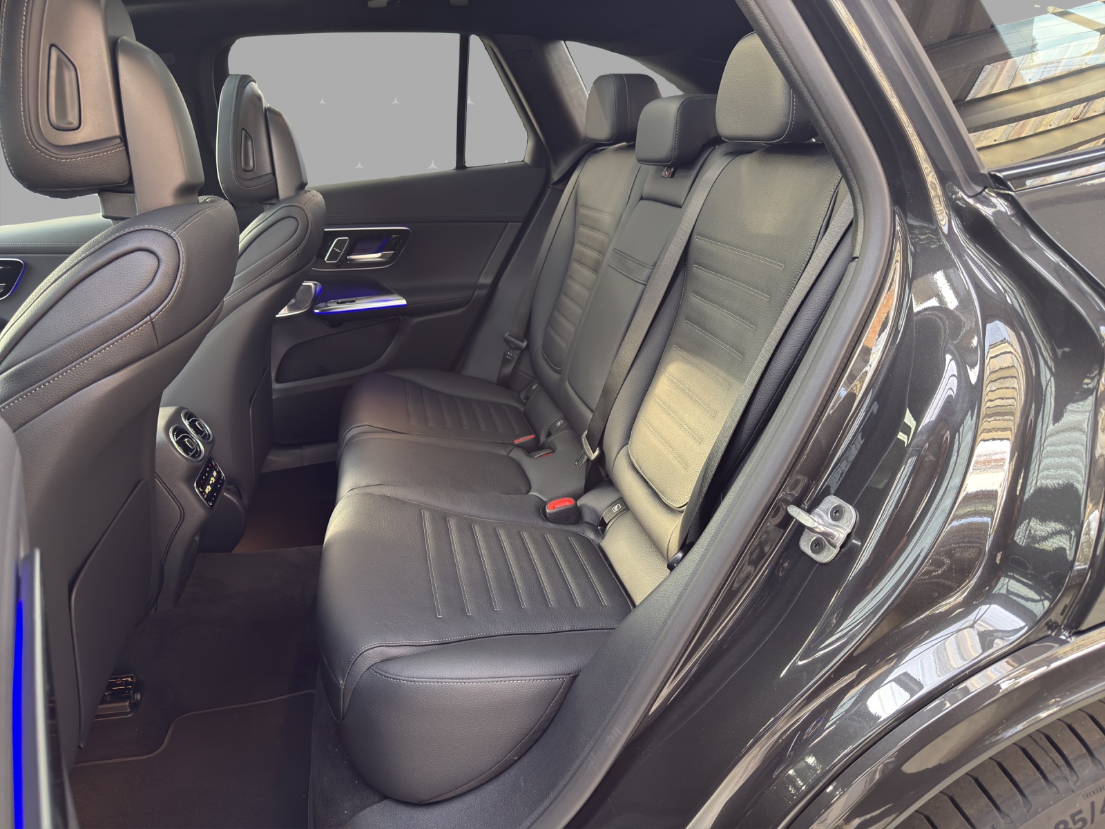 MERCEDES-BENZ GLC 300 de 4Matic EQ Star 9G-Tronic-image-13