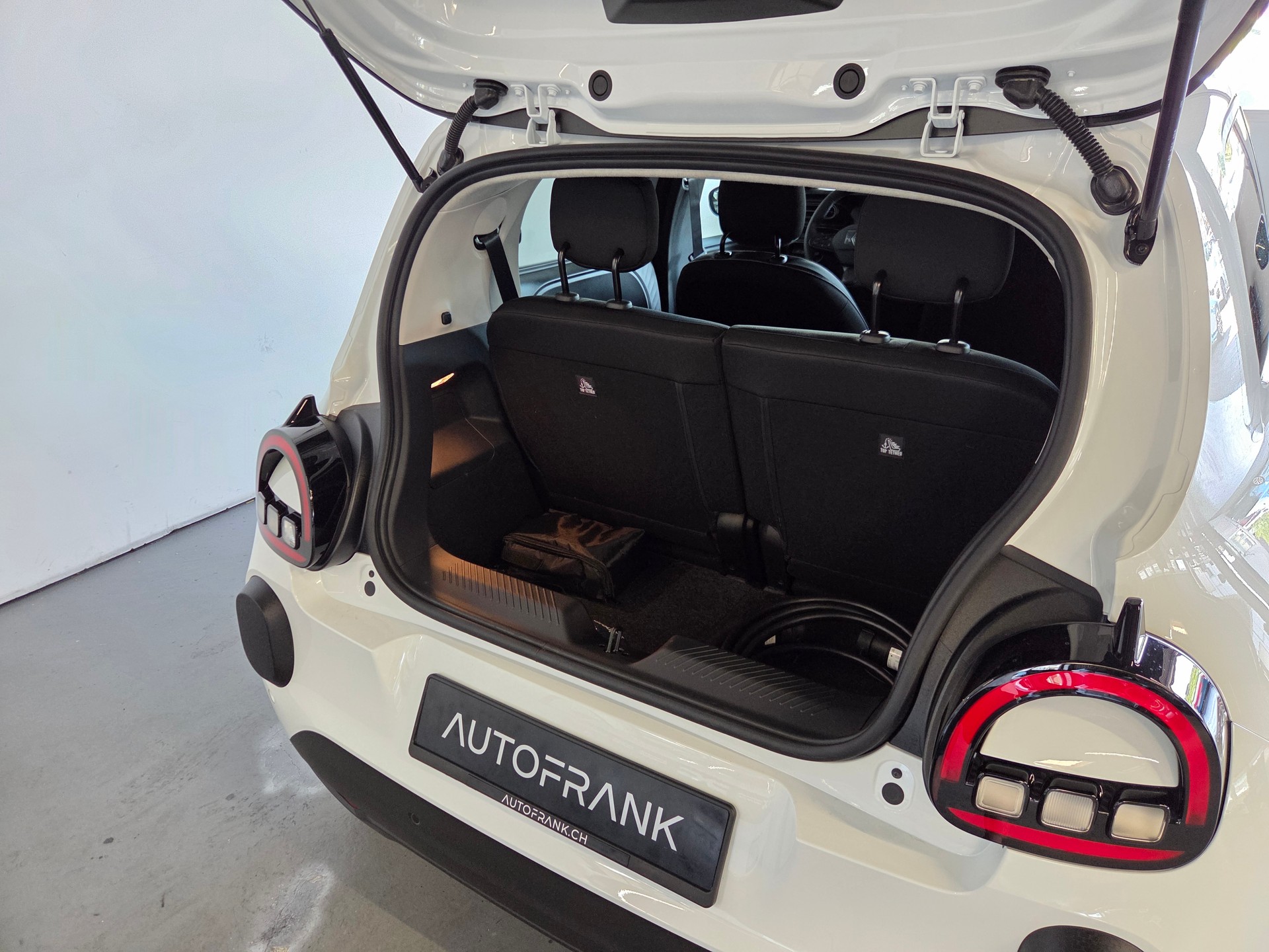 RENAULT Twingo E-Tech Urban Range techno-image-21
