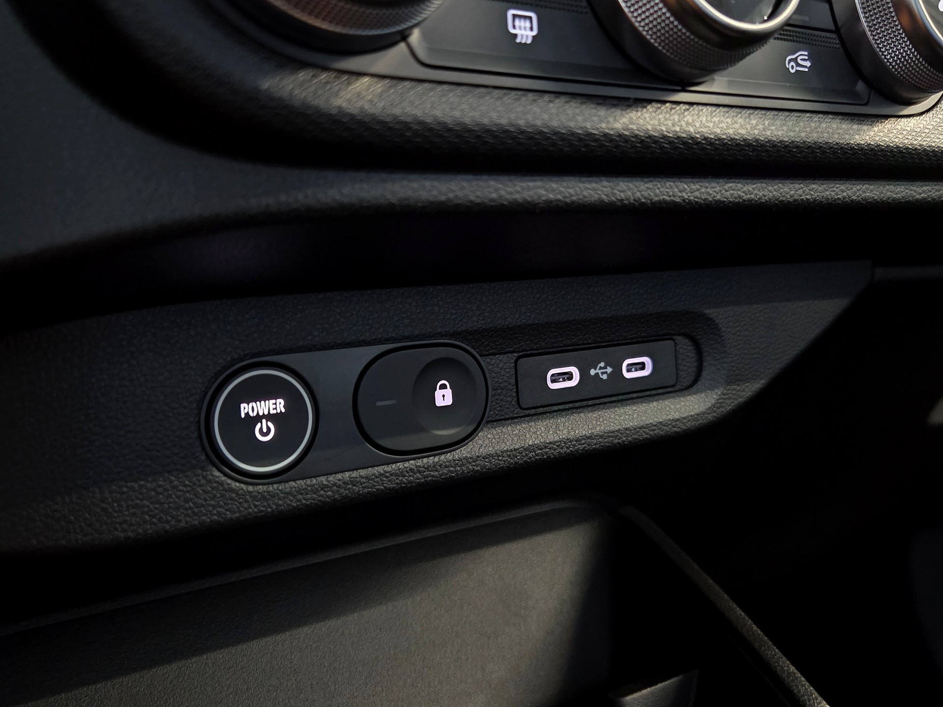 RENAULT Twingo E-Tech Urban Range techno-image-5