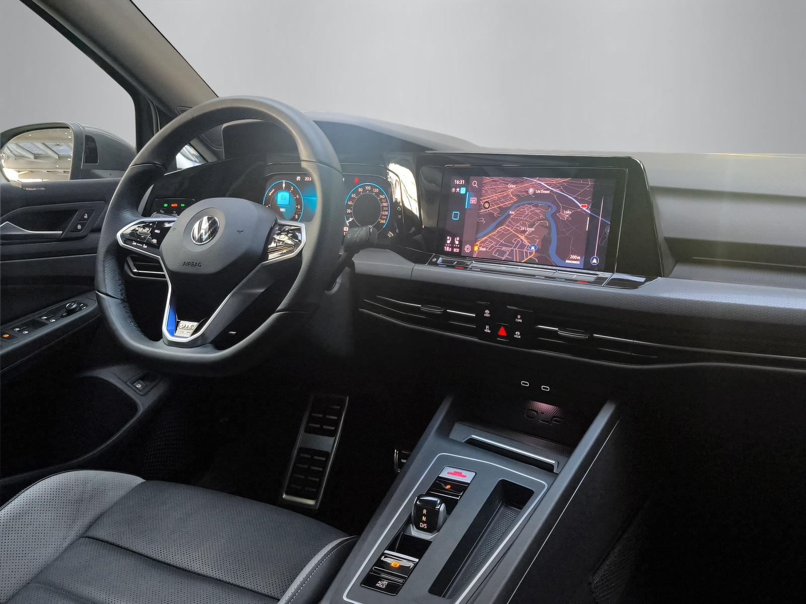 VW Golf VIII 1.4 TSI PHEV GTE DSG-image-13