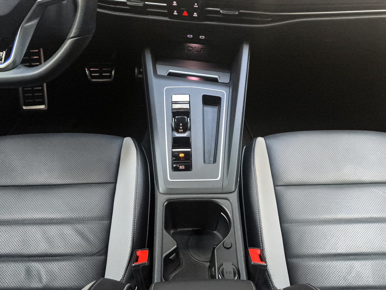 VW Golf VIII 1.4 TSI PHEV GTE DSG-image-14