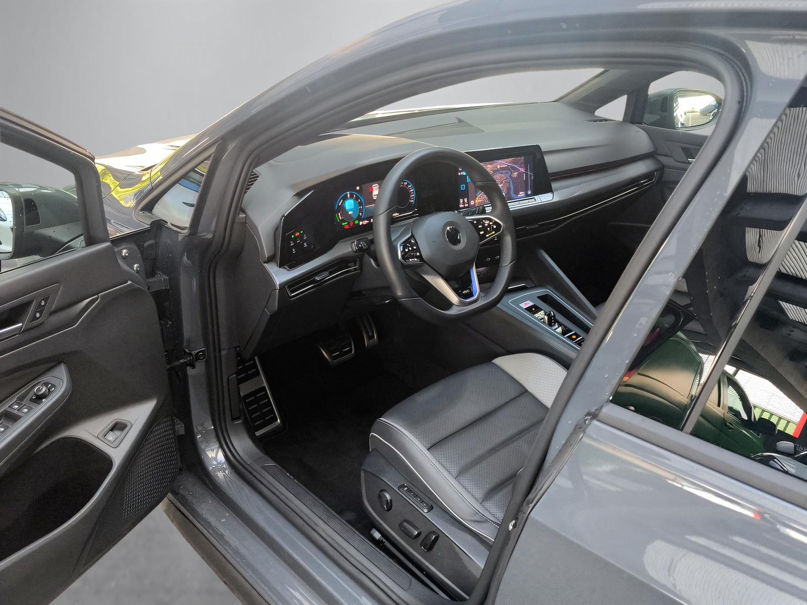VW Golf VIII 1.4 TSI PHEV GTE DSG-image-19