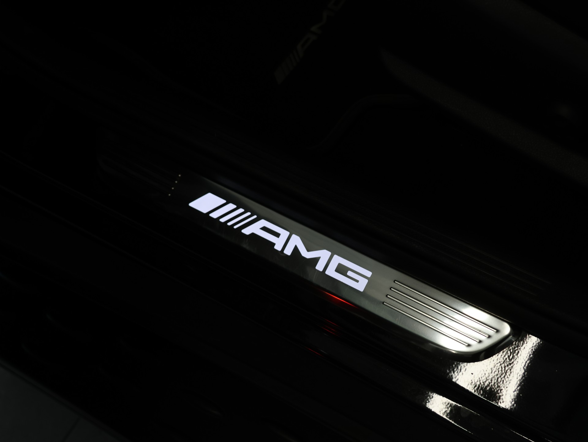 MERCEDES-BENZ GLC Coupé 43 AMG 4Matic 9G-Tronic *Panoramadach* *Sitzheizung* *Burmester*-image-11