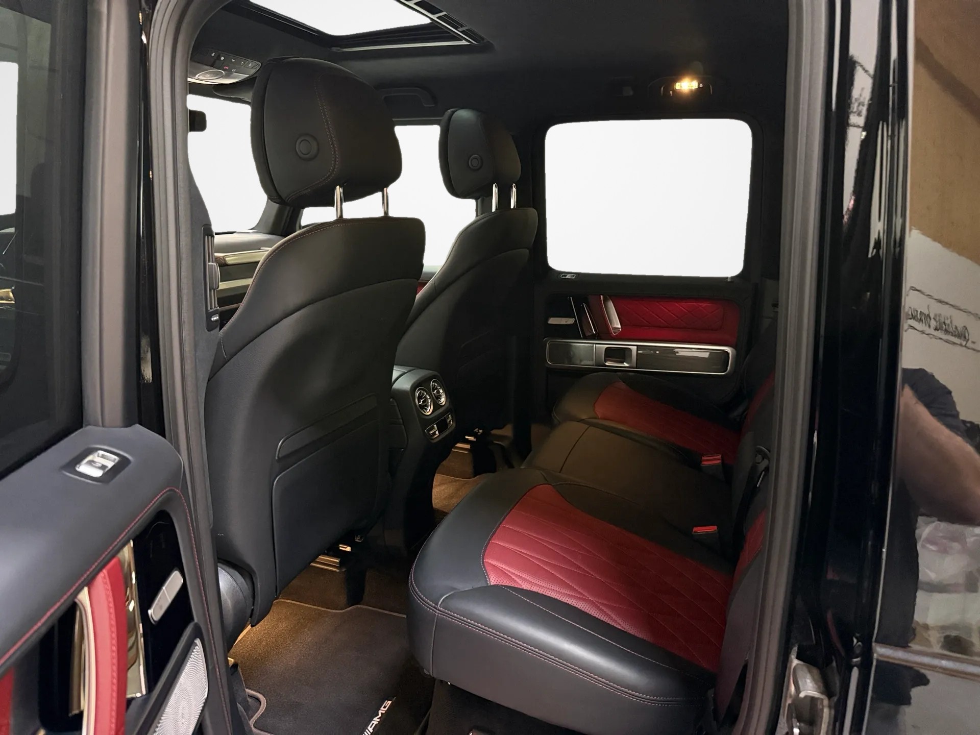 MERCEDES-BENZ G 350 d AMG Line 9G-Tronic G-Manufaktur-image-10