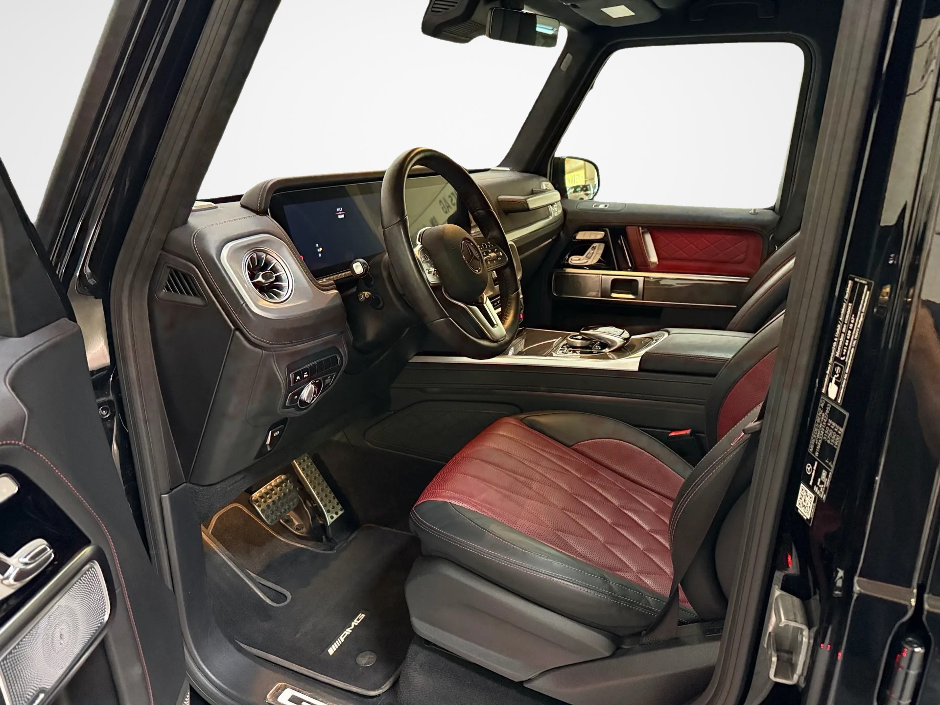 MERCEDES-BENZ G 350 d AMG Line 9G-Tronic G-Manufaktur-image-11