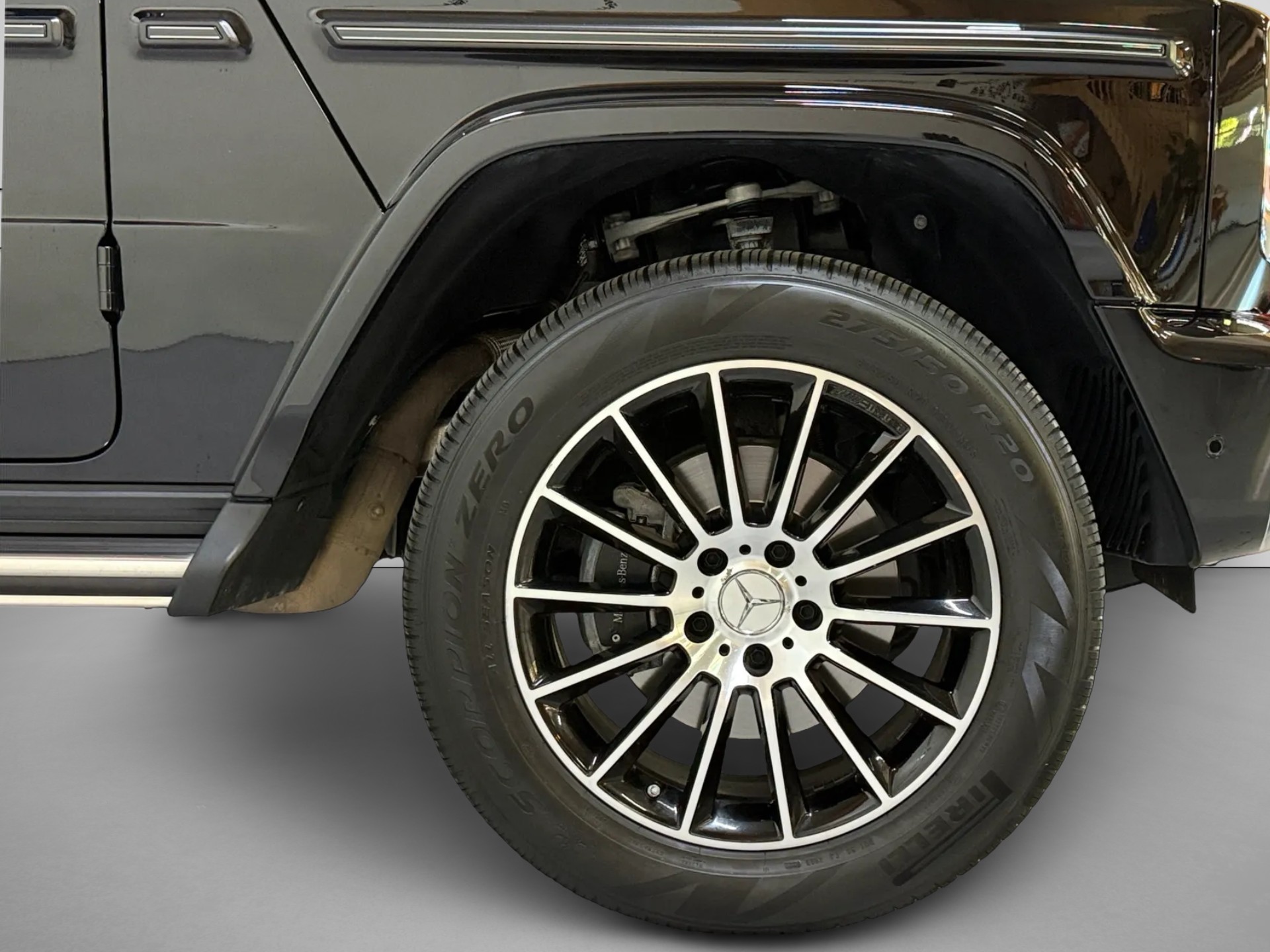 MERCEDES-BENZ G 350 d AMG Line 9G-Tronic G-Manufaktur-image-6