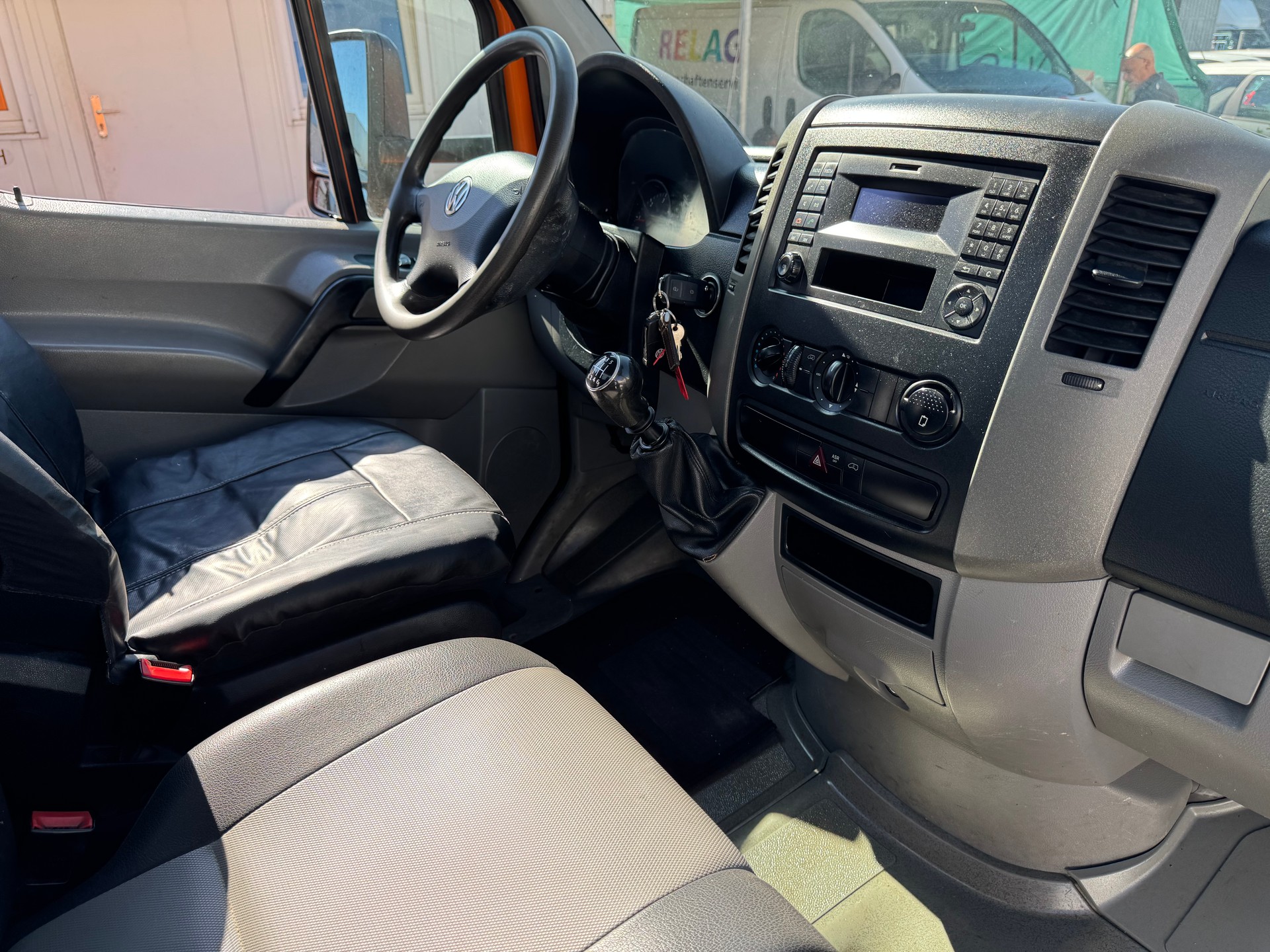 VW CRAFTER-image-5