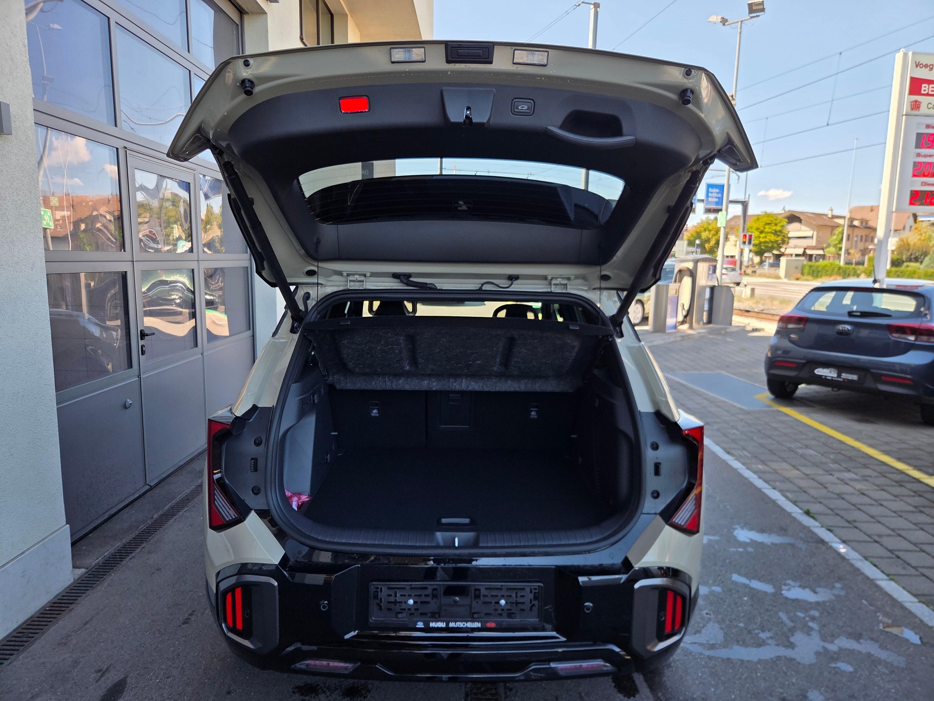 KIA Seltos 1.6 T-GDi X-Line-image-13