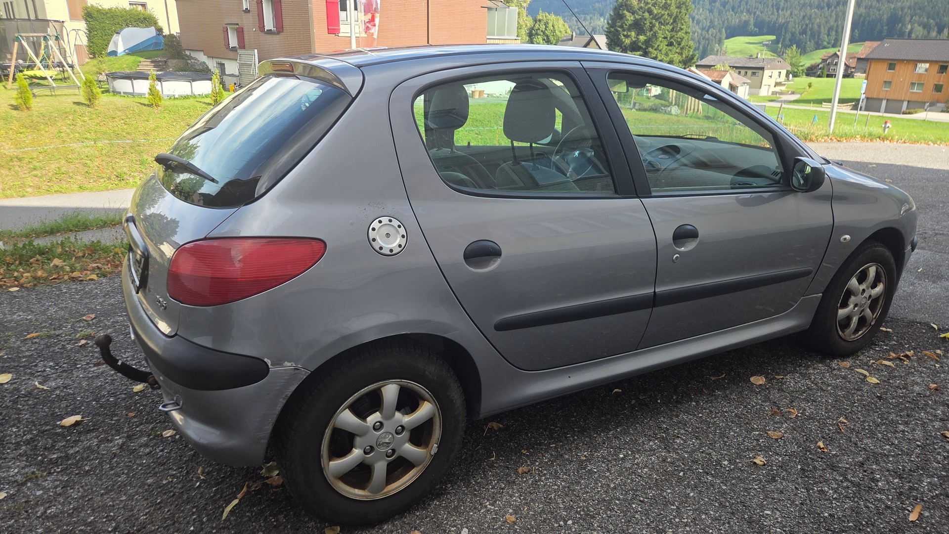 PEUGEOT 1.6 16V XT Premium-image-2