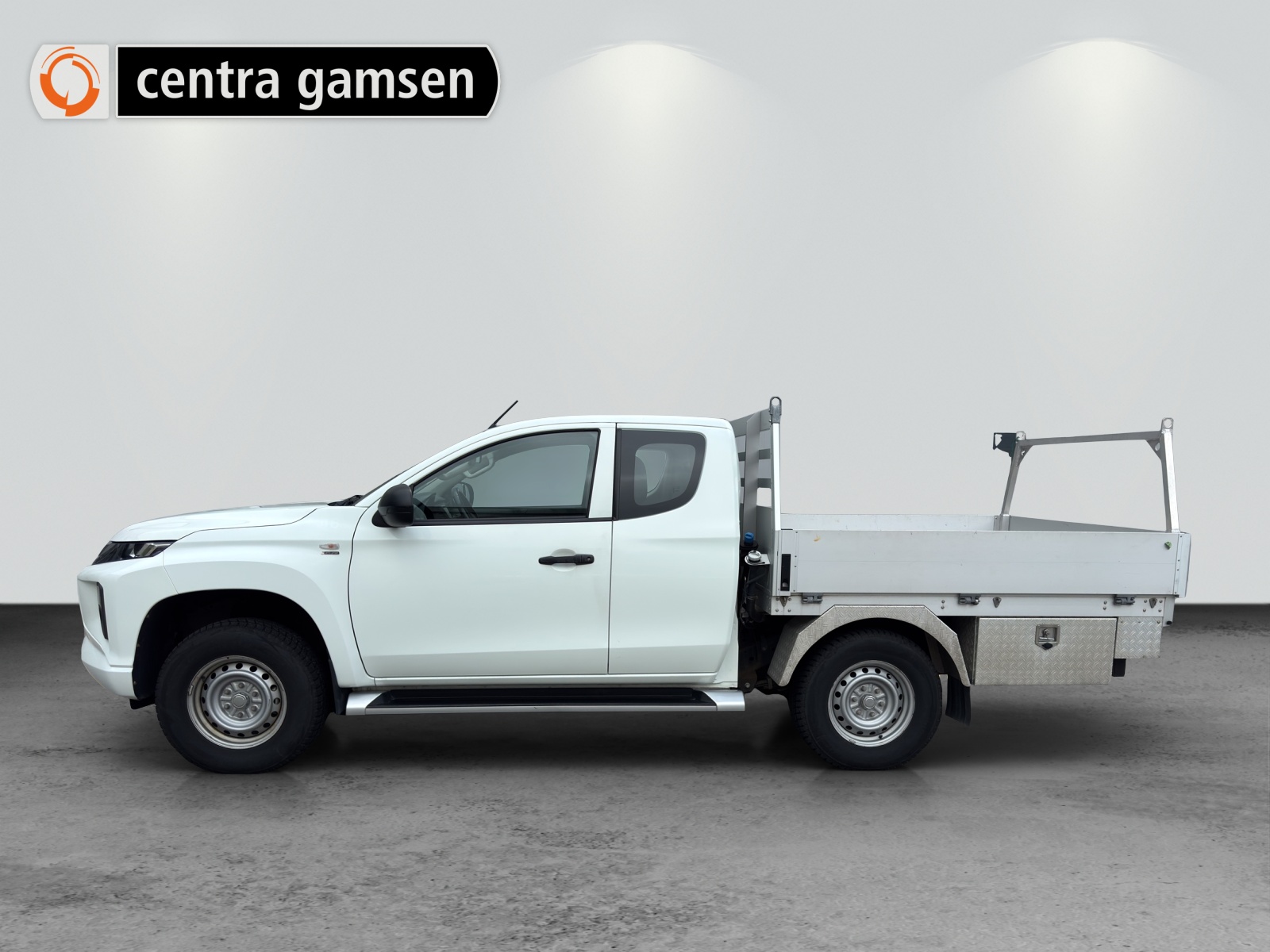 MITSUBISHI L 200 2.2 Style Club Cab Alubrücke-showroom-element-2
