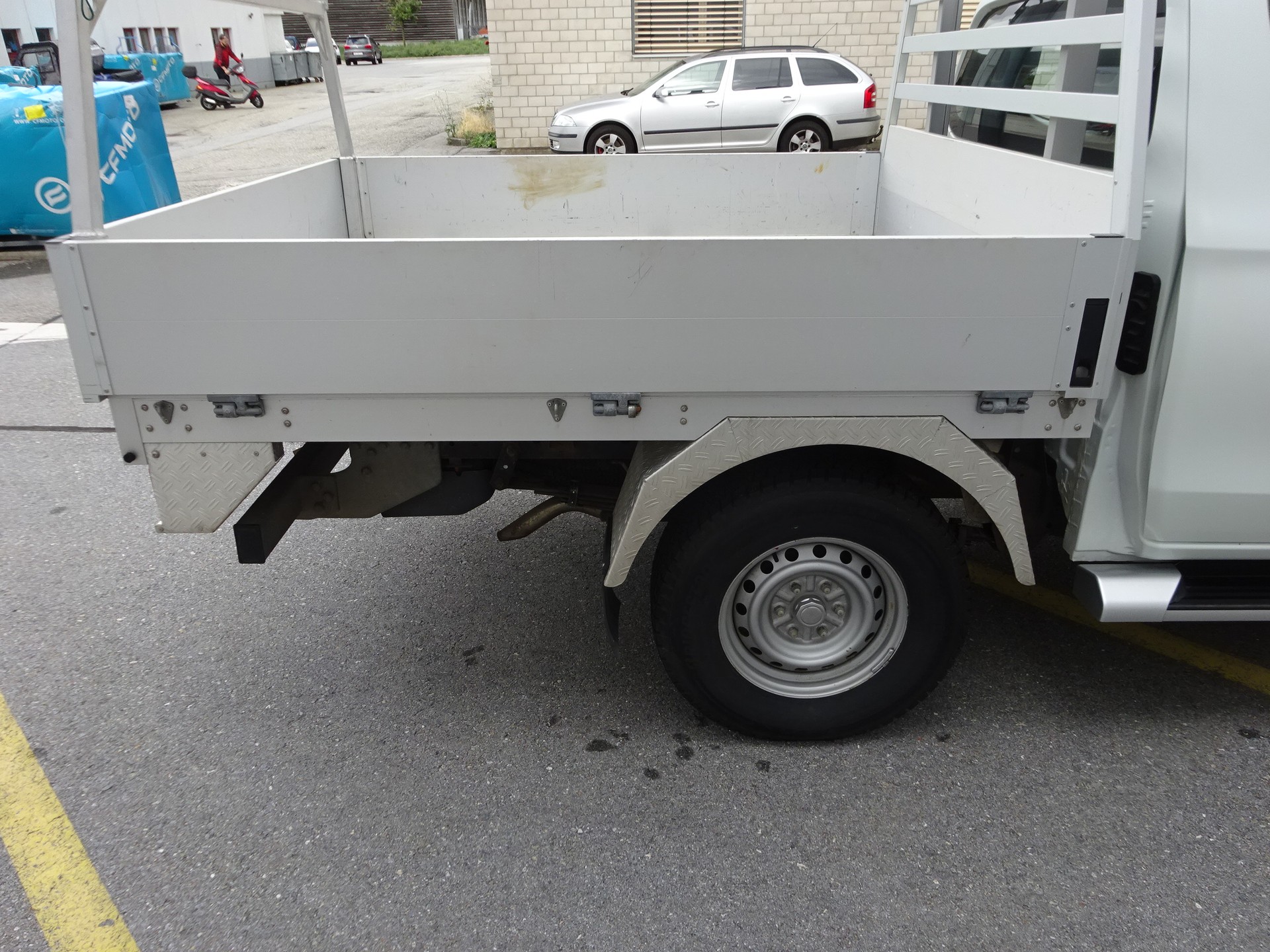 MITSUBISHI L 200 2.2 Style Club Cab Alubrücke-image-23