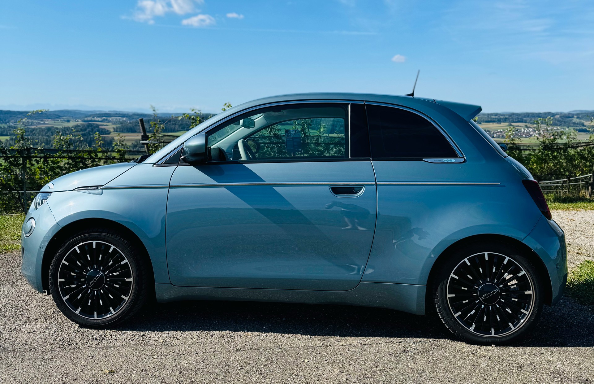 FIAT 500 3+1 electric 87 kW La Prima-image-2