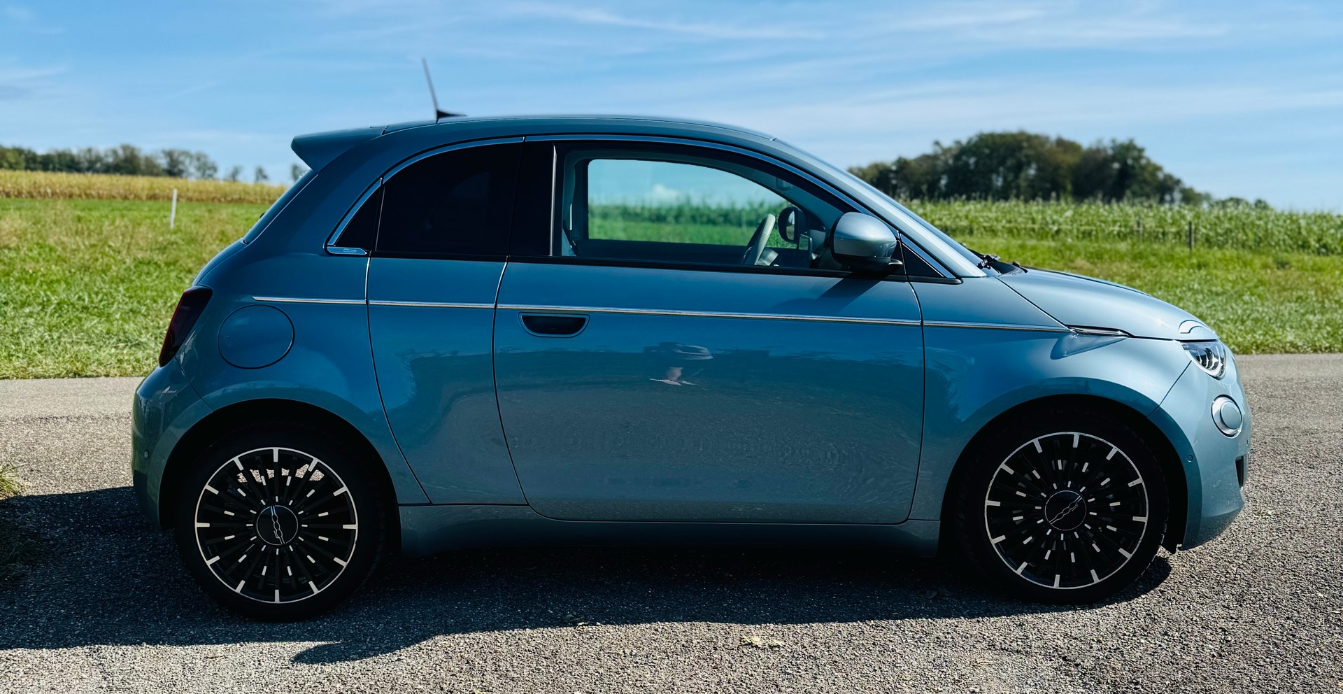 FIAT 500 3+1 electric 87 kW La Prima-image-8